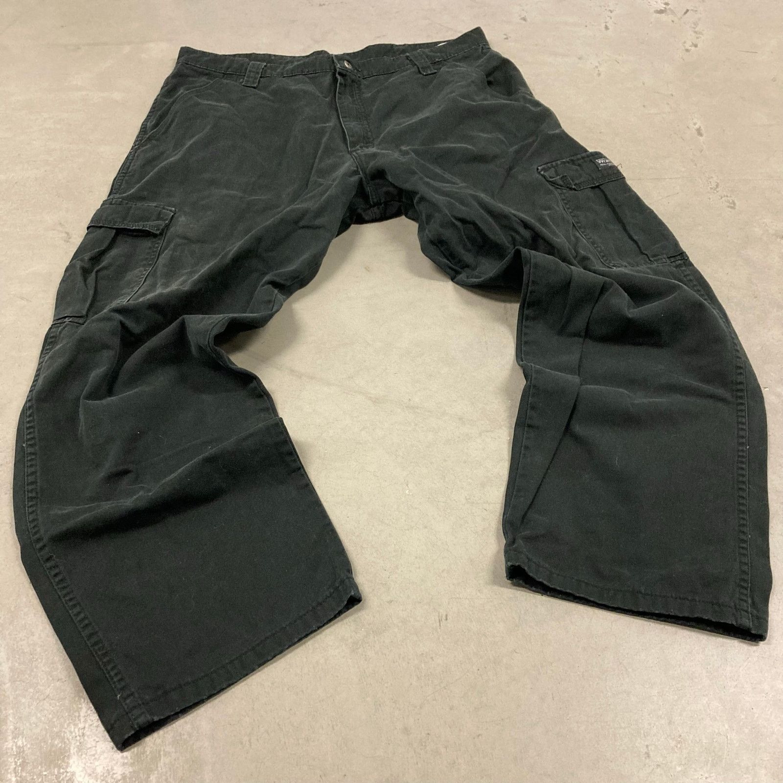 Vintage × Wrangler vintage baggy wrangler cargo pants 36x30 Size US 36 / EU 52 - 1 Thumbnail
