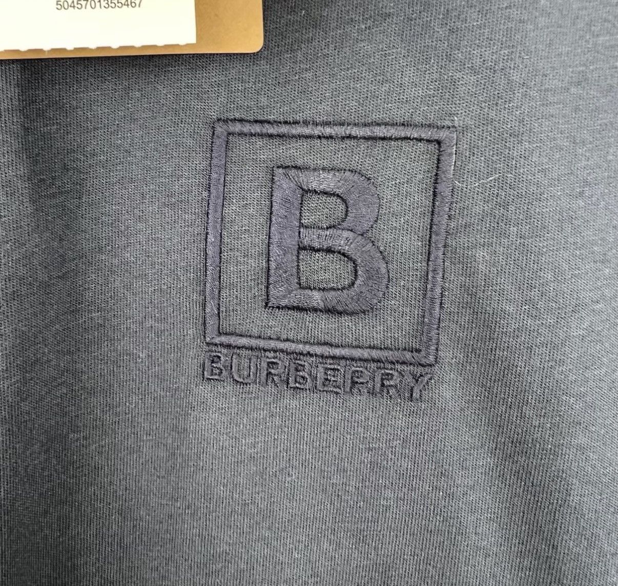 Burberry Burberry B Logo Dark Blue Embroidered Short Sleeve K12 Size US XL / EU 56 / 4 - 5 Thumbnail
