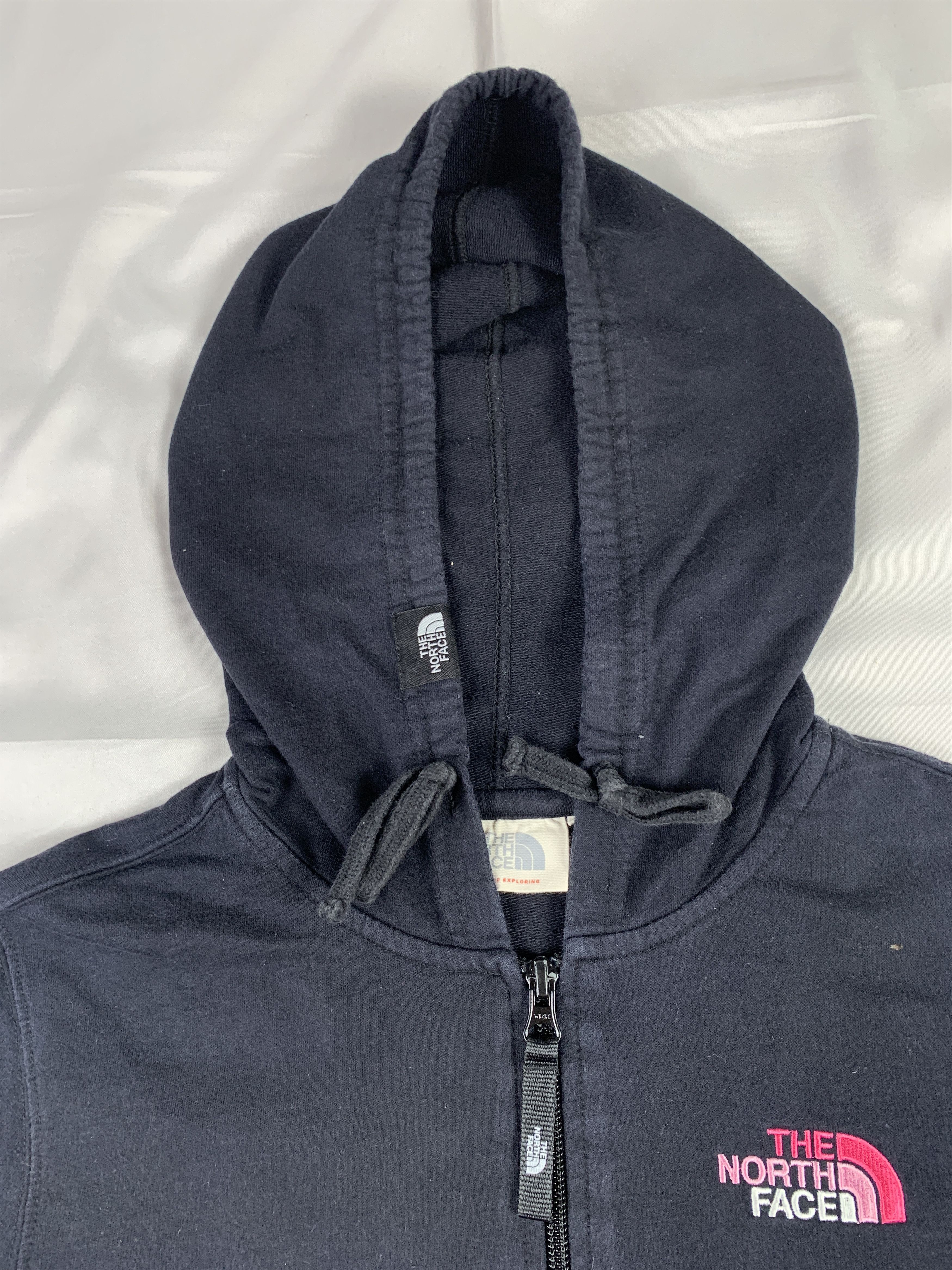 The North Face The North Face Black Embroidered Zip Hoodie (XS) Size XS / US 0-2 / IT 36-38 - 7 Thumbnail