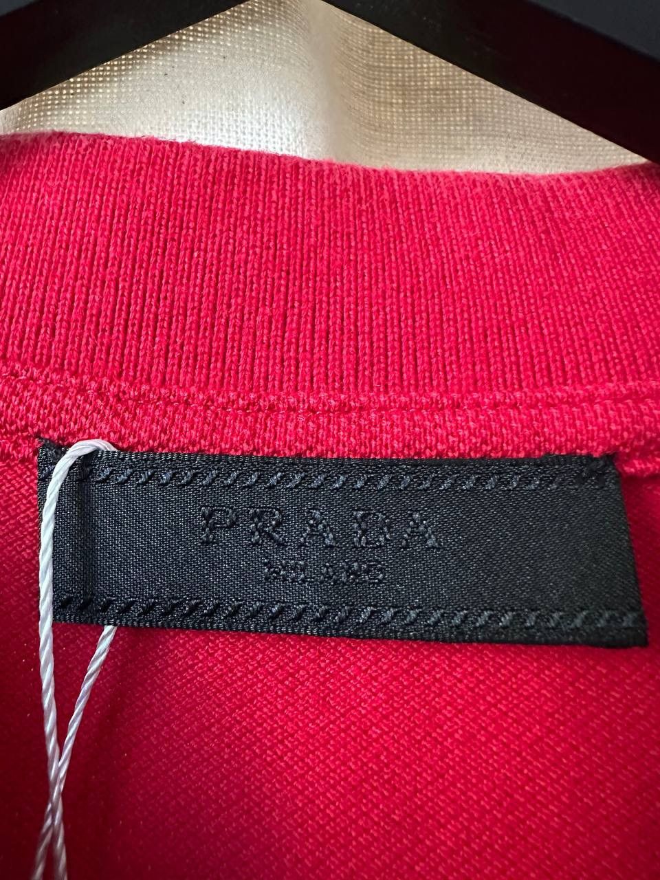 Prada Prada Red/Black Shirt / Polo Size US M / EU 48-50 / 2 - 7 Thumbnail