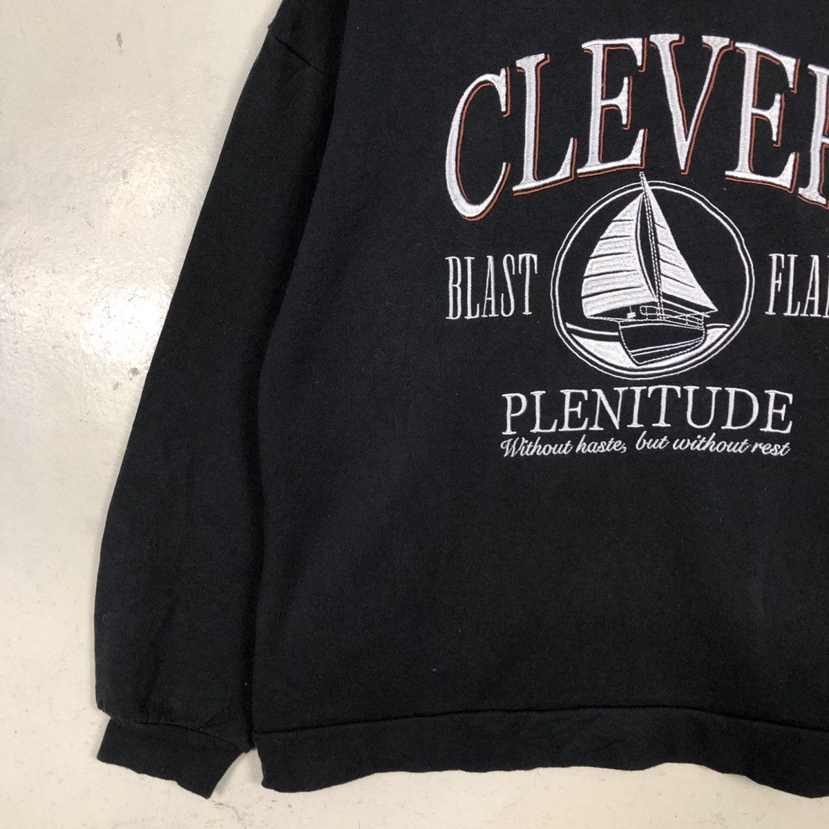 📌Vintage Sweatshirt Linoluce Big Logo
