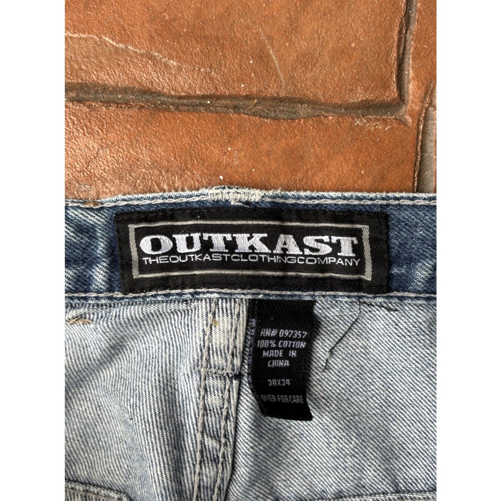 Vintage VINTAGE Outkast Jeans Carpenter Relaxed Baggy 38x34 Denim 5-Pocket Distressed Hip Hop Grunge Wide Leg Mens Jeans Size US 38 / EU 54 - 2 Thumbnail