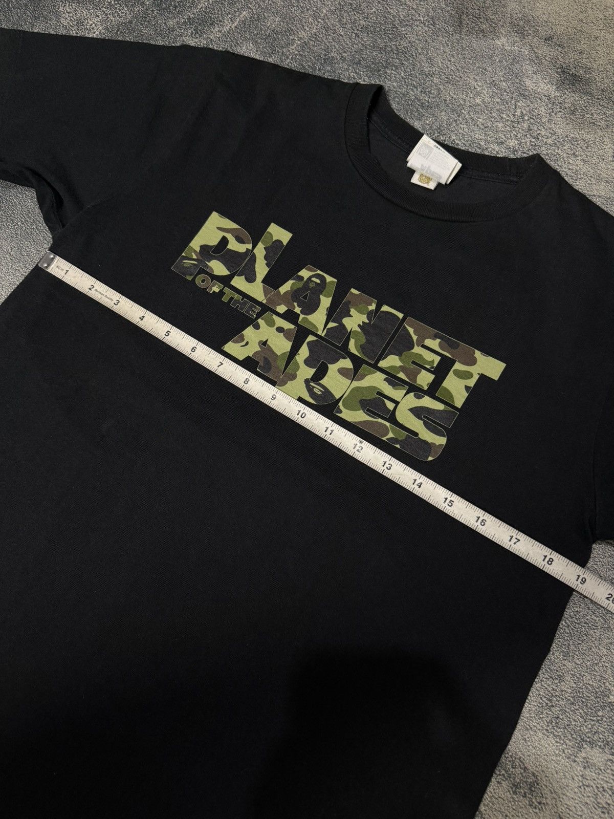 Bape BAPE X PLANET OF THE APES 1ST GREEN CAMO TEE BLACK Size US M / EU 48-50 / 2 - 8 Thumbnail