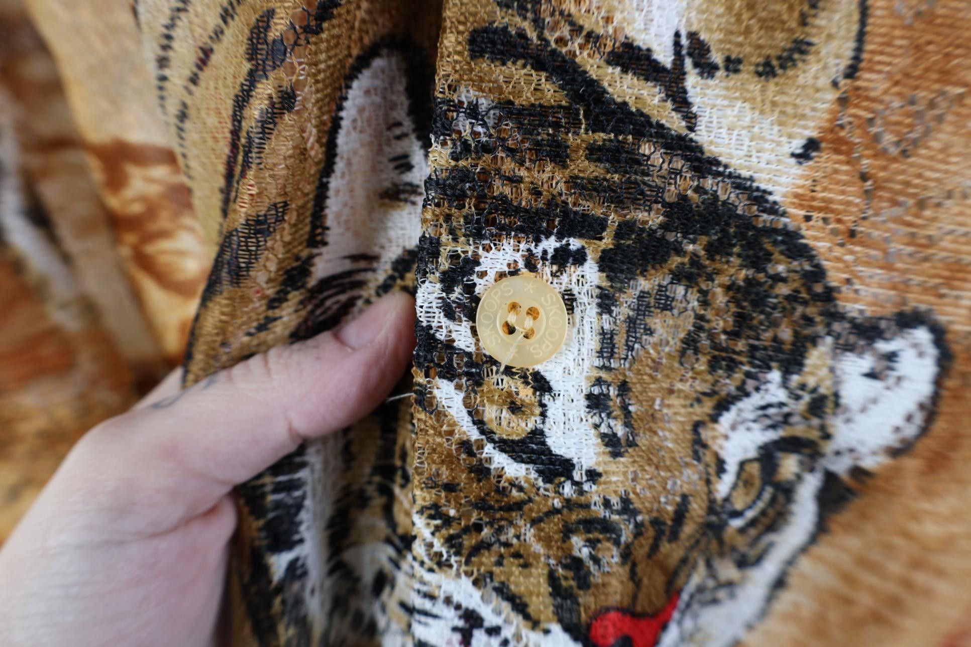 Vintage Deadstock Vintage 90s Streetwear Tiger Short Sleeve Shirt Size US XXL / EU 58 / 5 - 7 Thumbnail