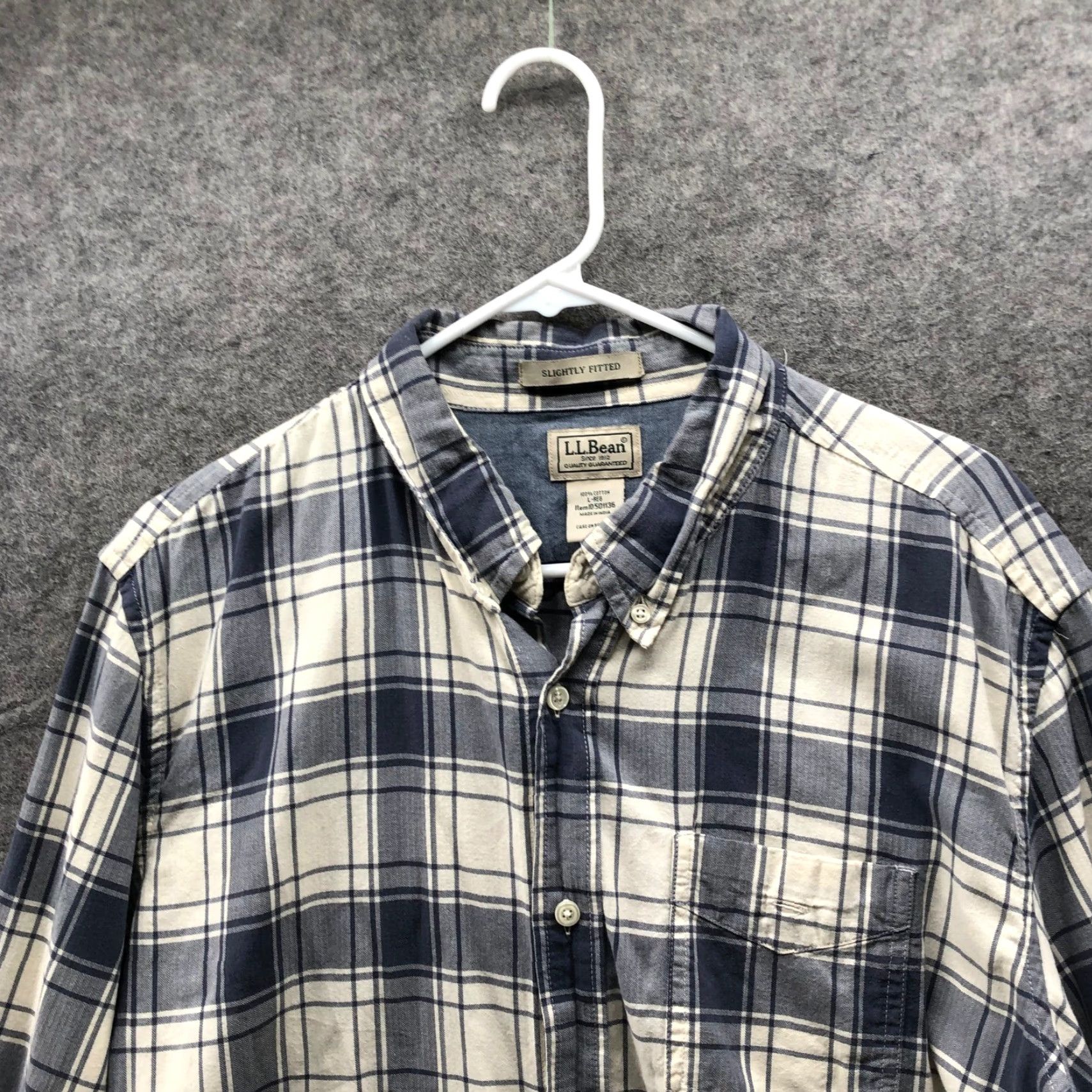 Vintage L.L. Bean Shirt Men Large Lightweight Flannel Blue White Plaid Button-Down Collar Regular Fit Pocketed All Seasons Casual Travel Workwear Size US L / EU 52-54 / 3 - 3 Thumbnail