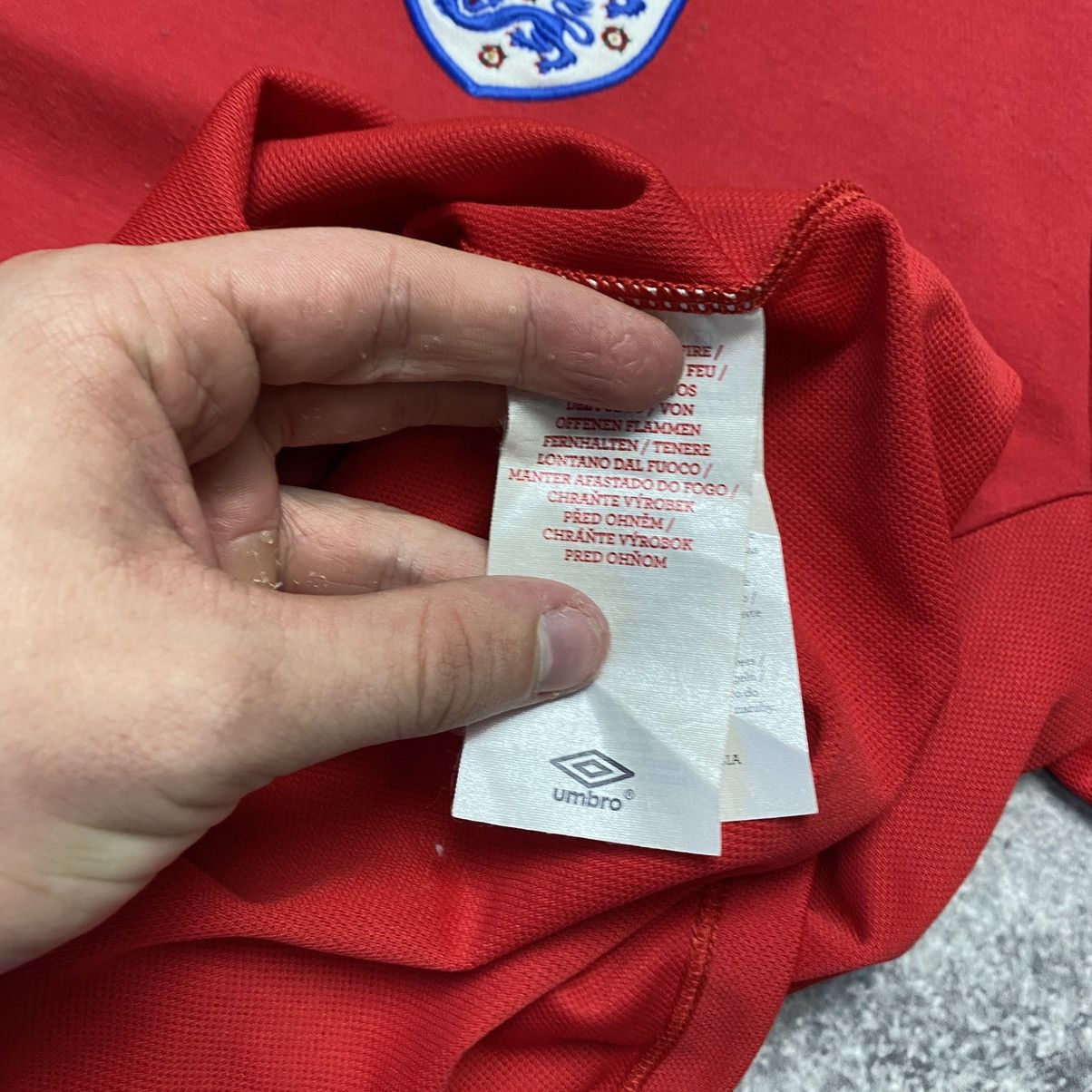 Umbro Vintage Umbro FC England National football team jersey Size US L / EU 52-54 / 3 - 9 Thumbnail