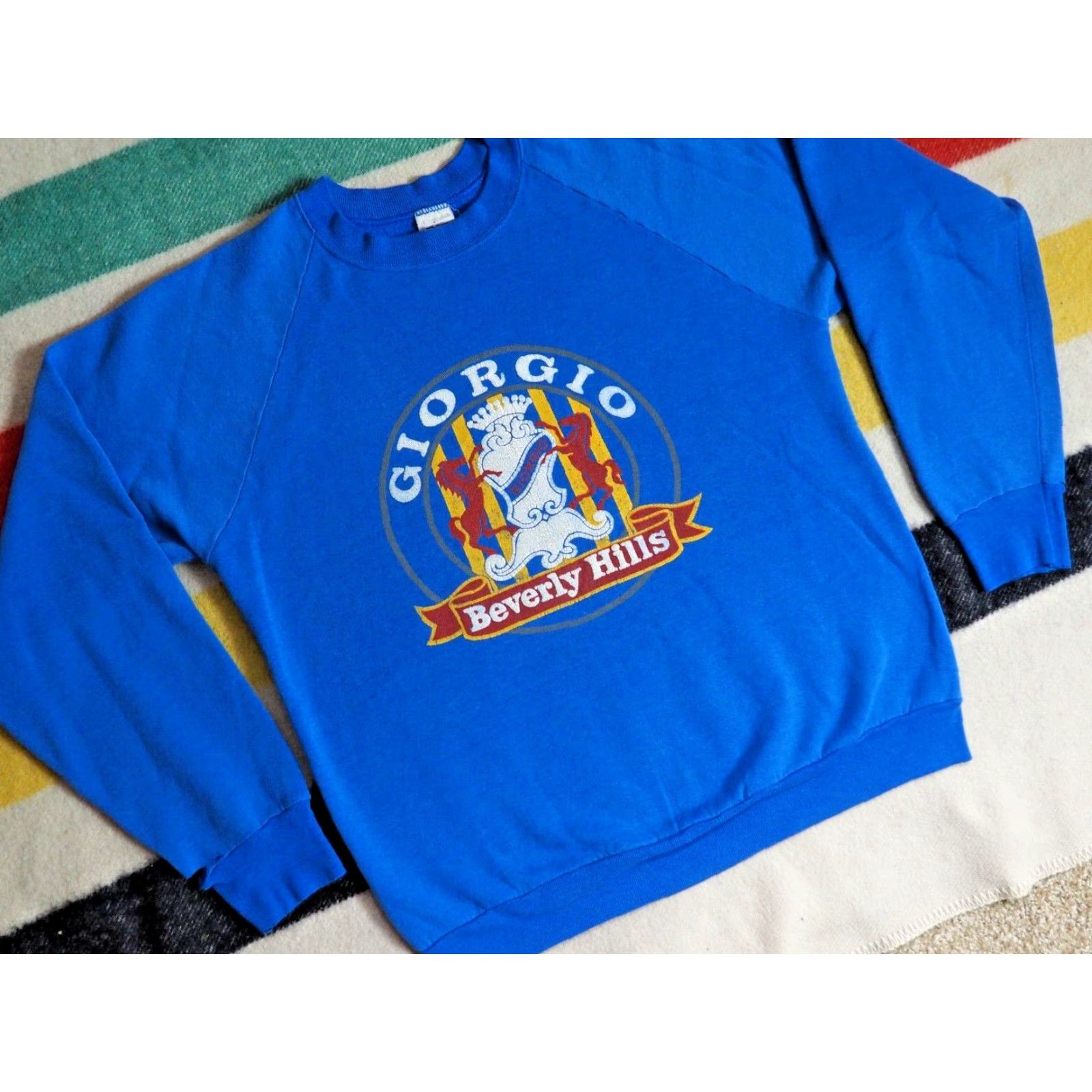 Fruit Of The Loom VINTAGE Fruit of the Loom Pullover Sweatshirt M Blue 90s Cash? Logo? 80s 90s GIORGIO Beverly Hills Fade USA Size US M / EU 48-50 / 2 - 2 Thumbnail