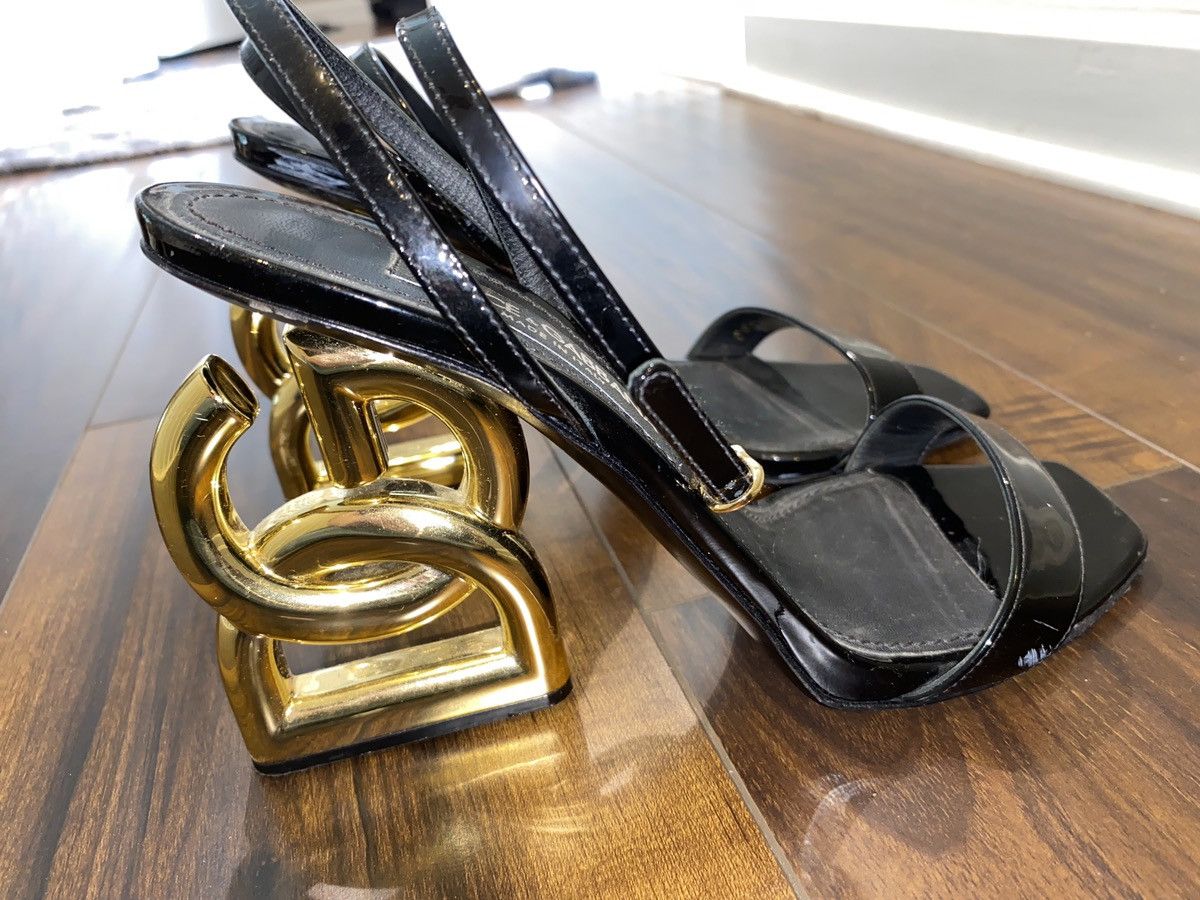 Dolce & Gabbana Black/Gold Dolce & Gabbana heels Size US 8.5 / IT 38.5 - 4 Thumbnail