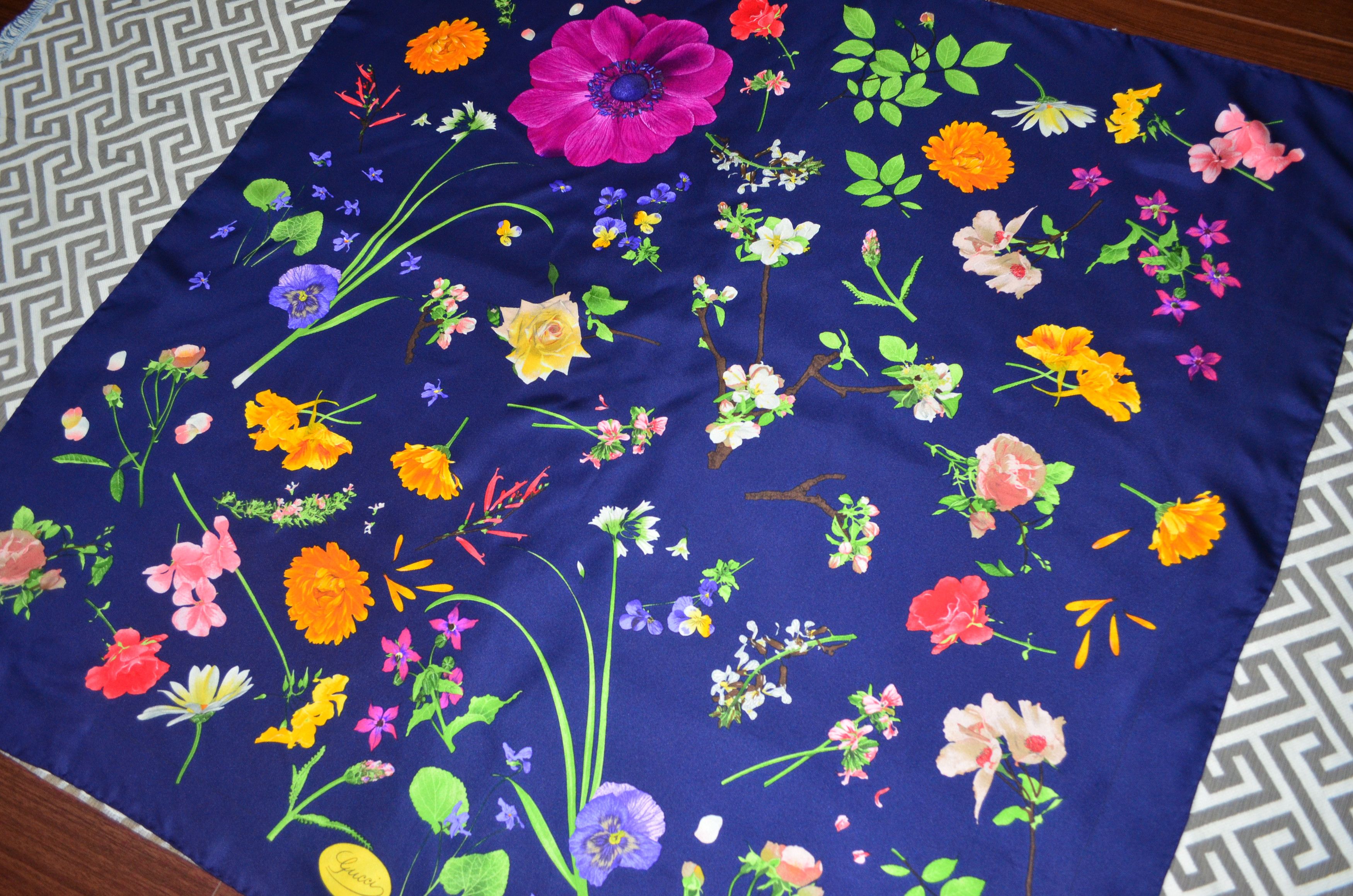 Gucci Vintage Gucci Flora Silk Scarf Size ONE SIZE - 3 Thumbnail