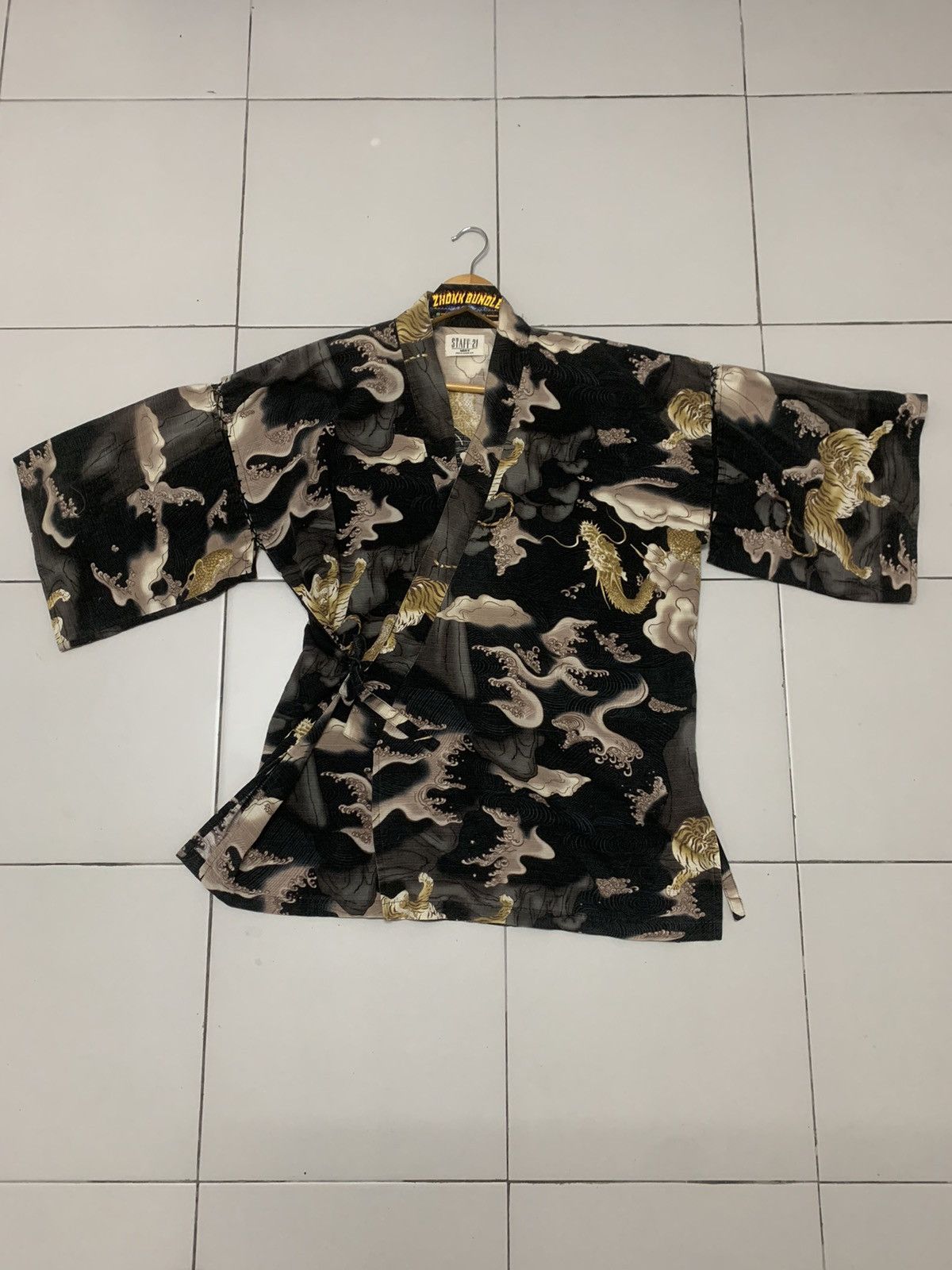 Vintage Vintage Kimono Cardigan Dragon&Tiger Full print Size US M / EU 48-50 / 2 - 6 Thumbnail