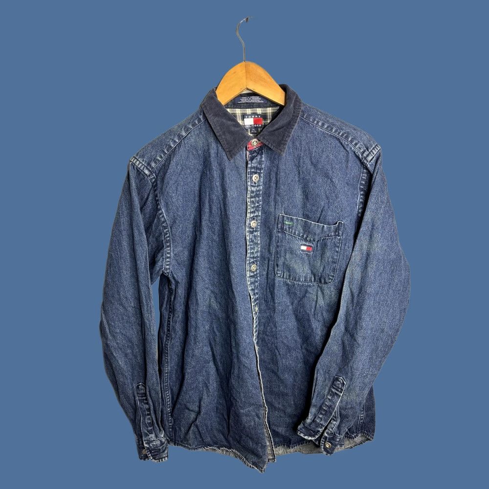 Tommy Hilfiger VINTAGE Tommy Hilfiger Shirt Mens XL Blue Denim Button-Up Corduroy Collar 90s Size US XL / EU 56 / 4 - 1 Thumbnail