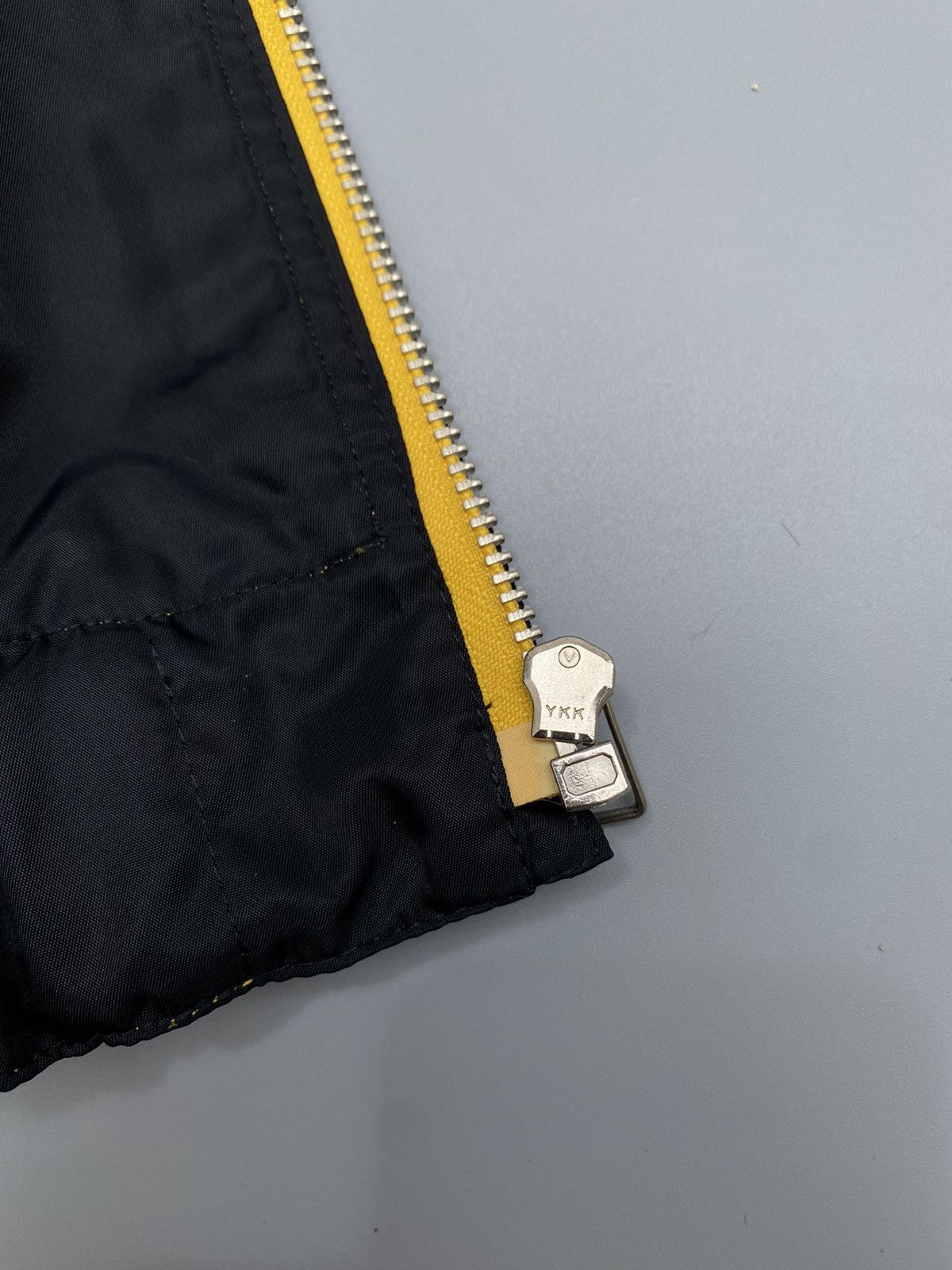 Issey Miyake Rare! 1980s - Issey Miyake- Survival Belted Vest Size US M / EU 48-50 / 2 - 14 Thumbnail
