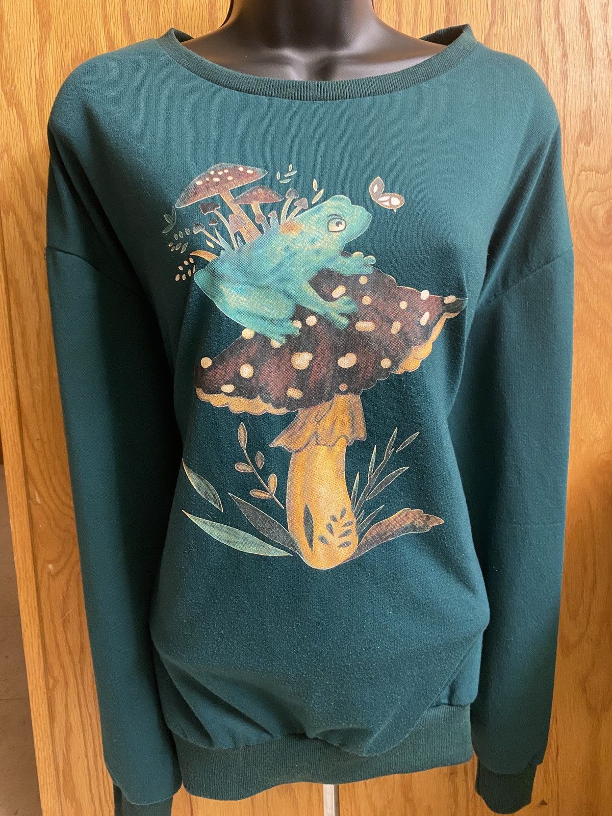 Other Green Sweater with Frog and Mushroom Design Size L / US 10 / IT 46 - 1 Thumbnail