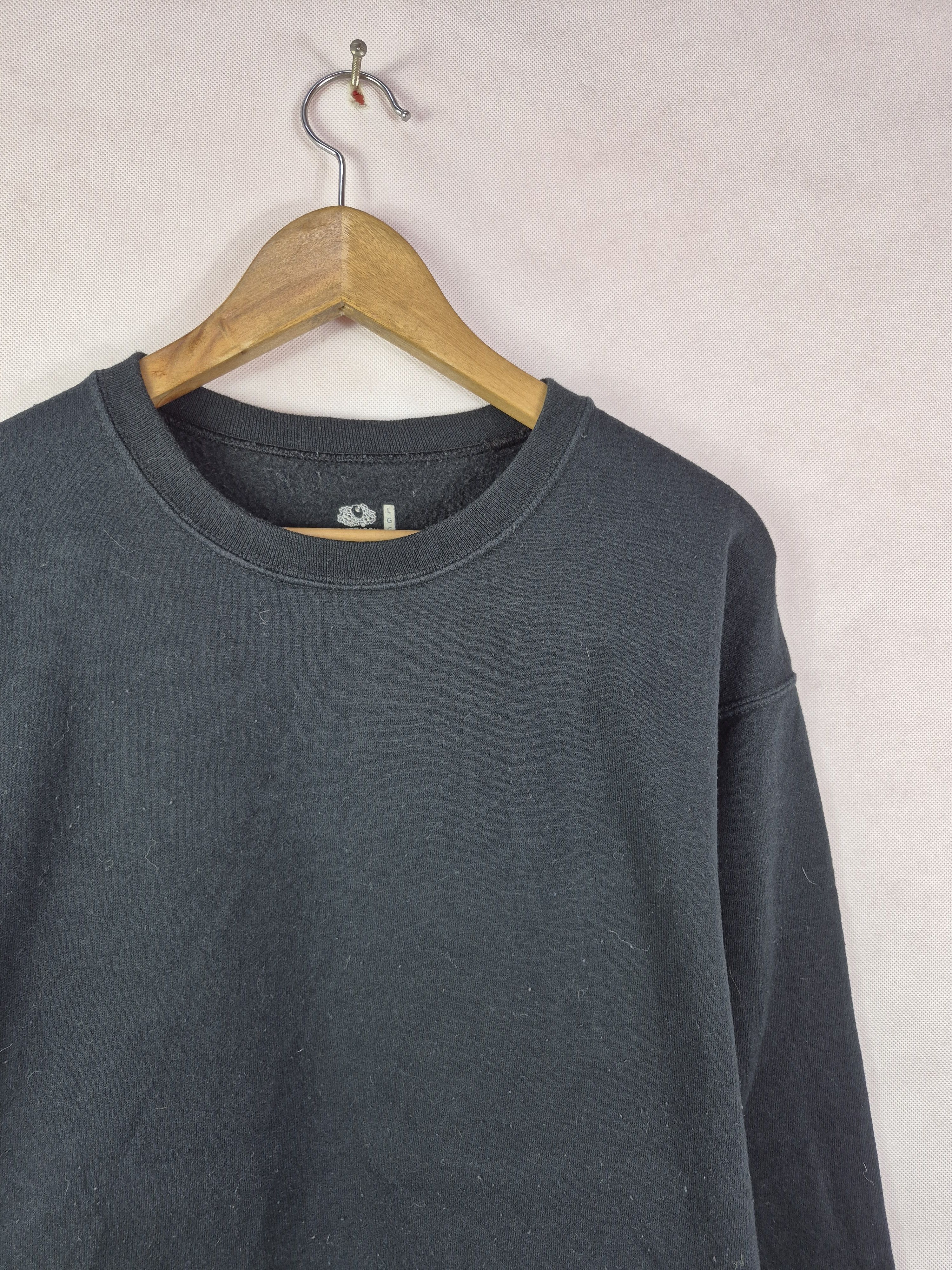 Fruit Of The Loom 🔥 Fruit of the Loom Plain Black Sweatshirt Pullover Size US L / EU 52-54 / 3 - 2 Thumbnail