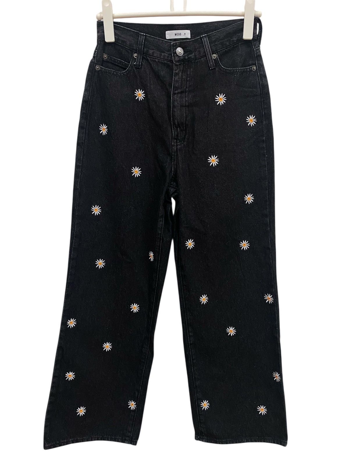 Japanese Brand WEGO JAPANESE STREEWEAR FLORAL EMBROIDERED JEANS. Size 27" / US 4 / IT 40 - 1 Thumbnail