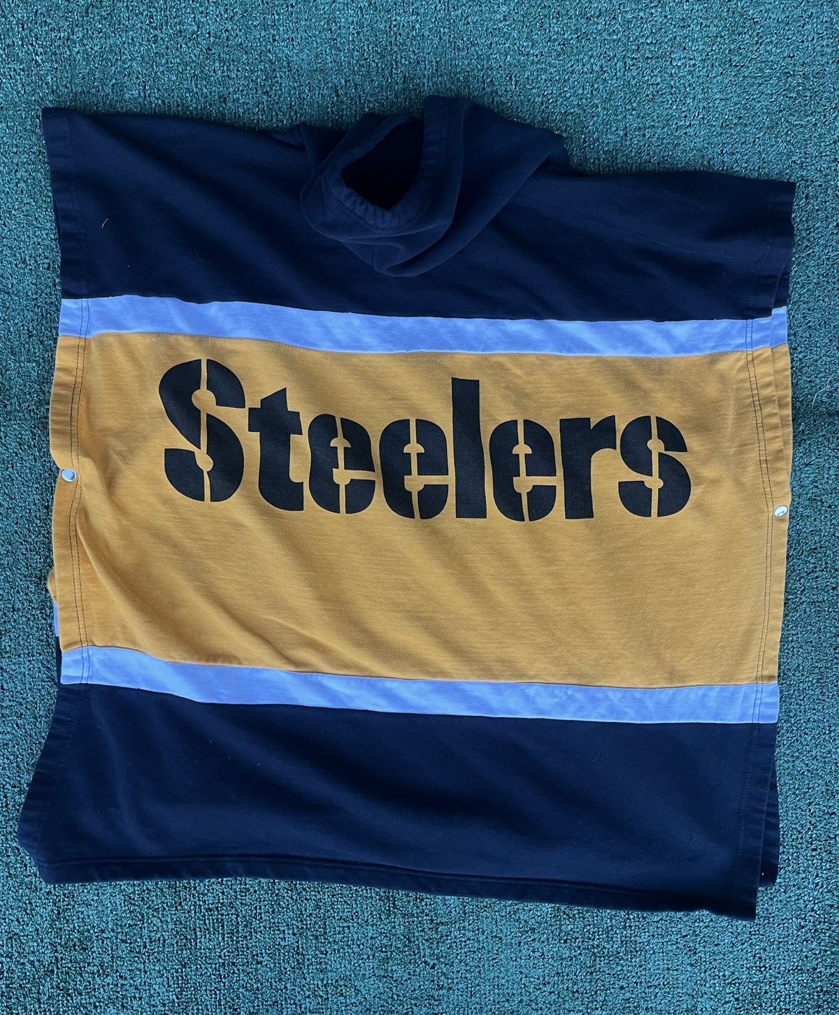NFL Poncho with hoodie Size US L / EU 52-54 / 3 - 2 Thumbnail