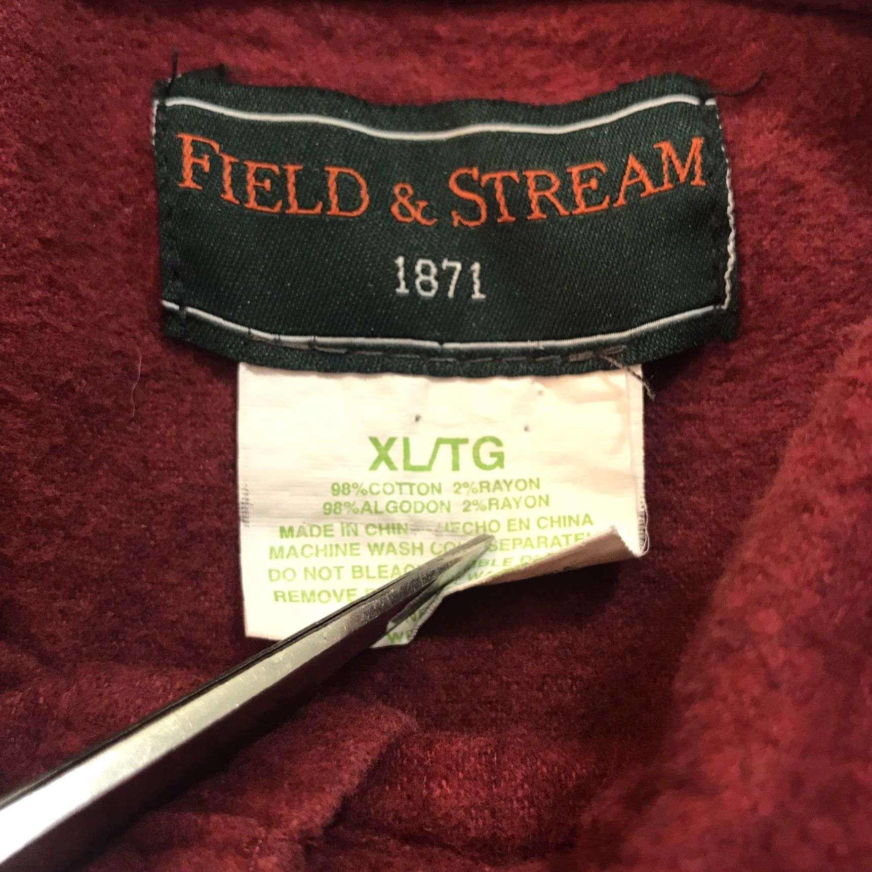 Vintage VINTAGE Field & Stream Flannel Shirt Button-Up Mens XL Burgundy Outdoor Casual Size US XL / EU 56 / 4 - 3 Thumbnail