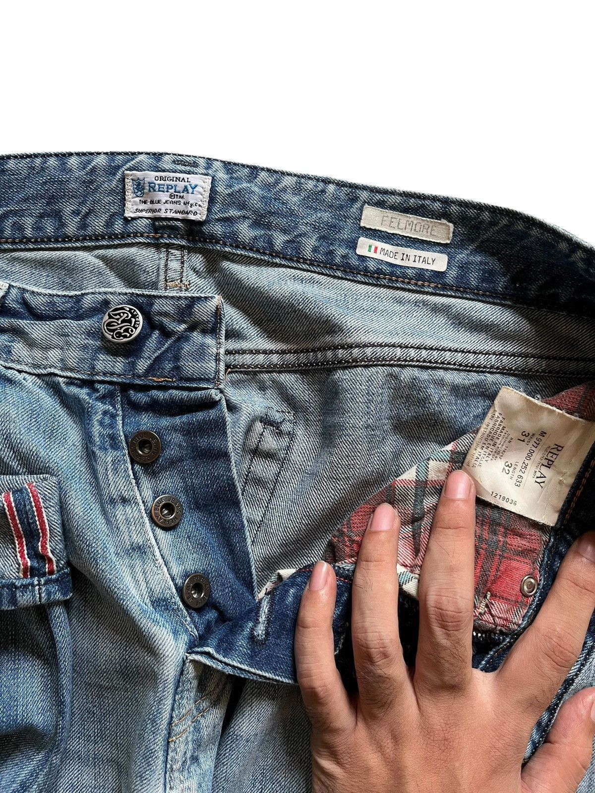 Replay Vintage Replay Selvedge Faded Wash Distressed Loose Jeans Size US 33 - 4 Thumbnail