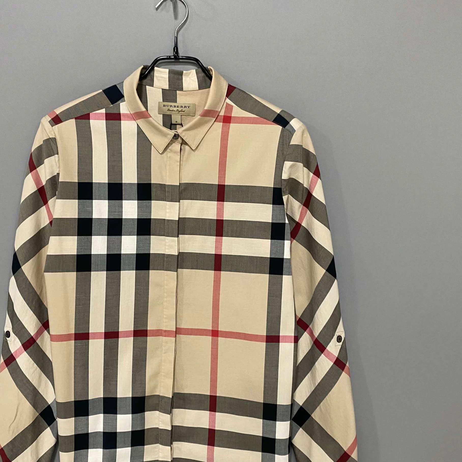 Burberry Burberry khaki check shirt size M Size M / US 6-8 / IT 42-44 - 2 Thumbnail