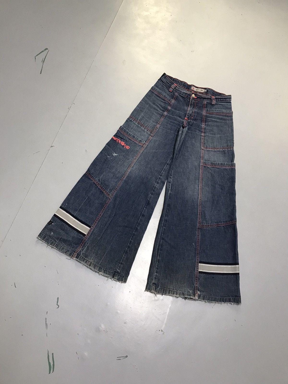 JNCO Vintage pink fish big pockets cargodenim Size 30" / US 8 / IT 44 - 3 Thumbnail