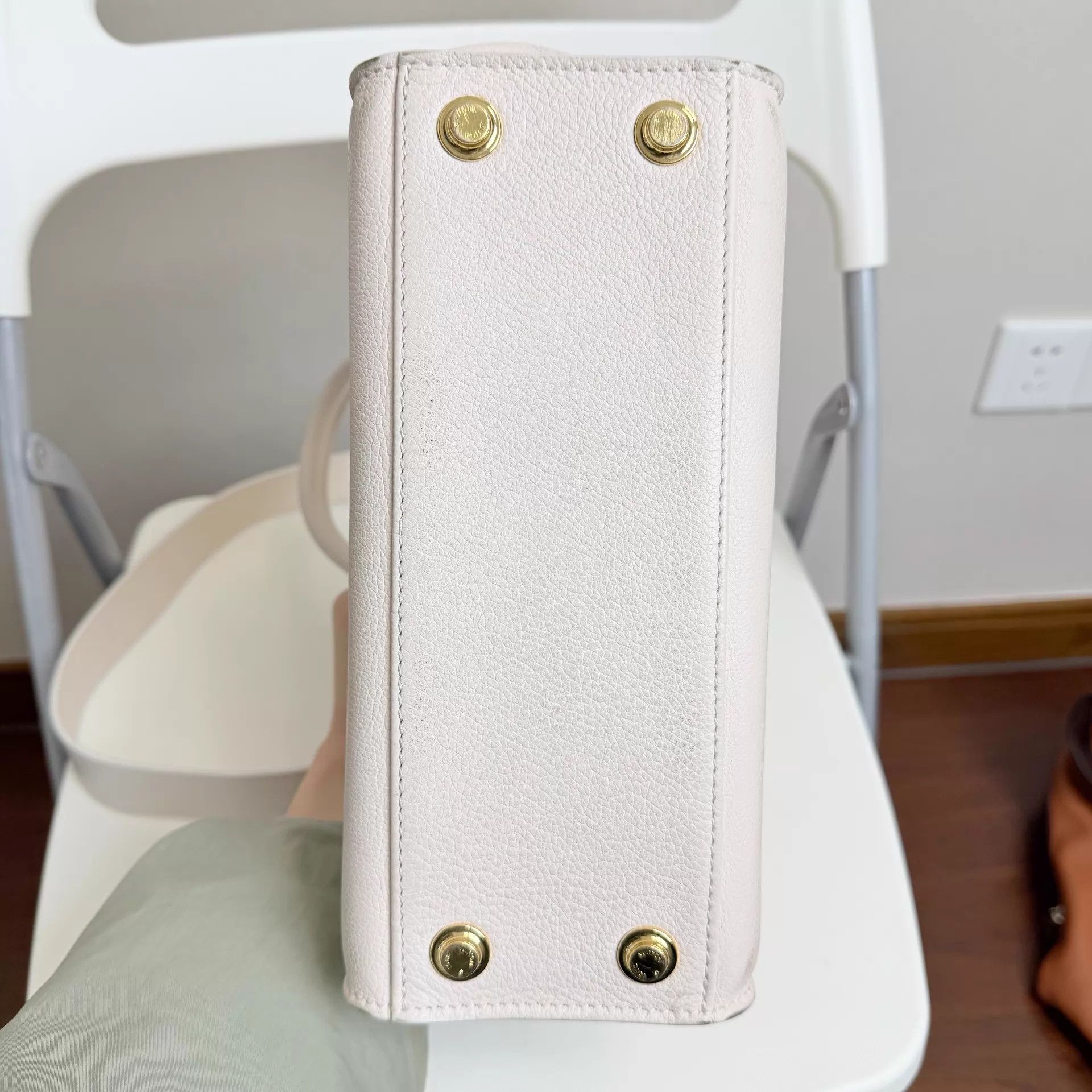 Louis Vuitton LOUIS VUITTON On My Side Women's Beige Perf Tote Small Size ONE SIZE - 6 Thumbnail