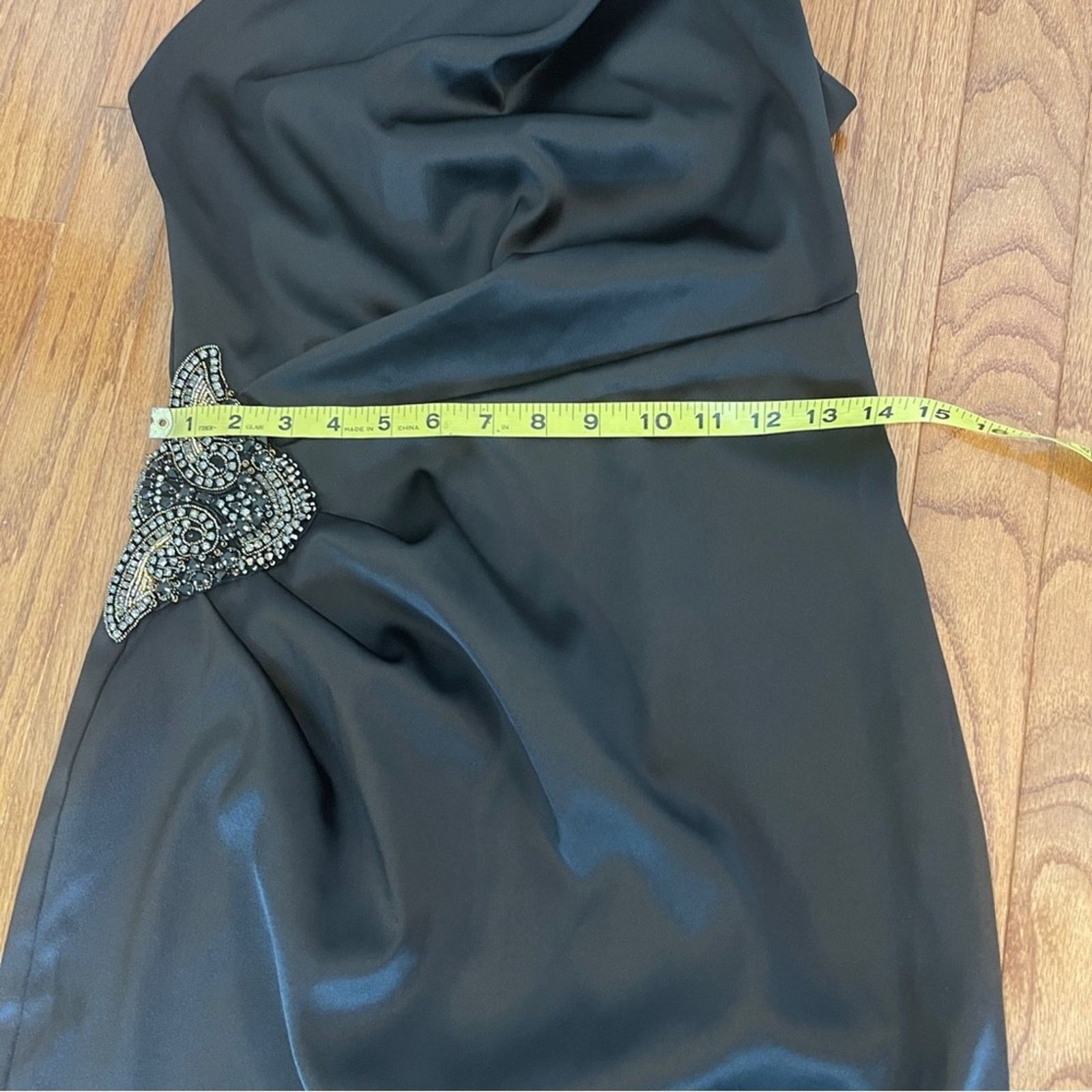 Other ELIZA J One-Shoulder Beaded Satin Formal Dress Size M / US 6-8 / IT 42-44 - 9 Thumbnail