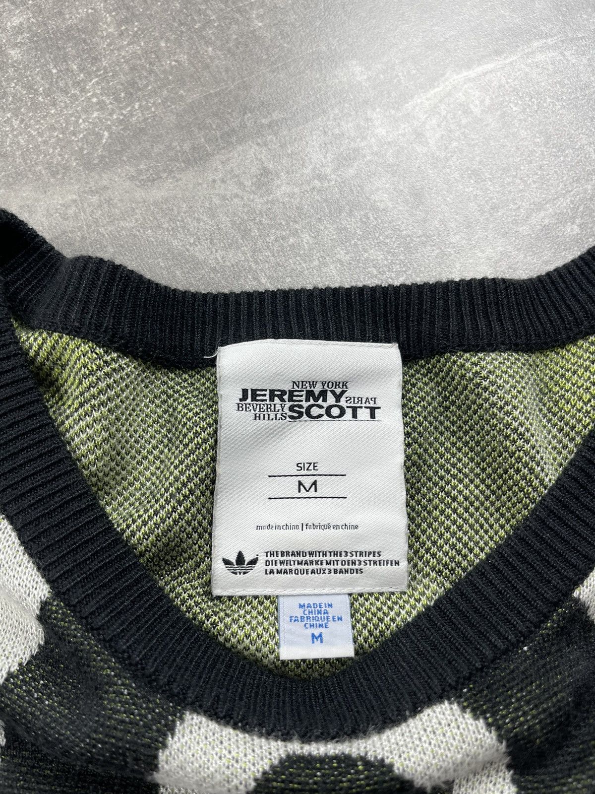 Adidas × Jeremy Scott Adidas x Jeremy Scott “Ghost Weed Faces” All-Over Sweater Size US M / EU 48-50 / 2 - 9 Thumbnail