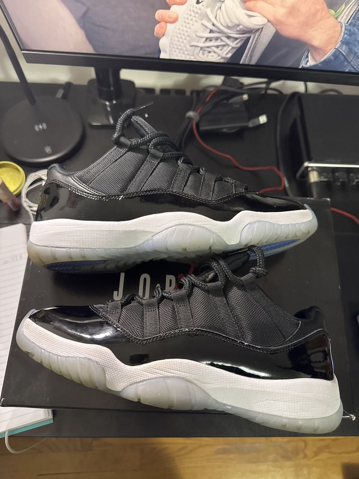 Jordan Brand Jordan 11 Low Space Jam Size US 8.5 / EU 41-42 - 1 Thumbnail