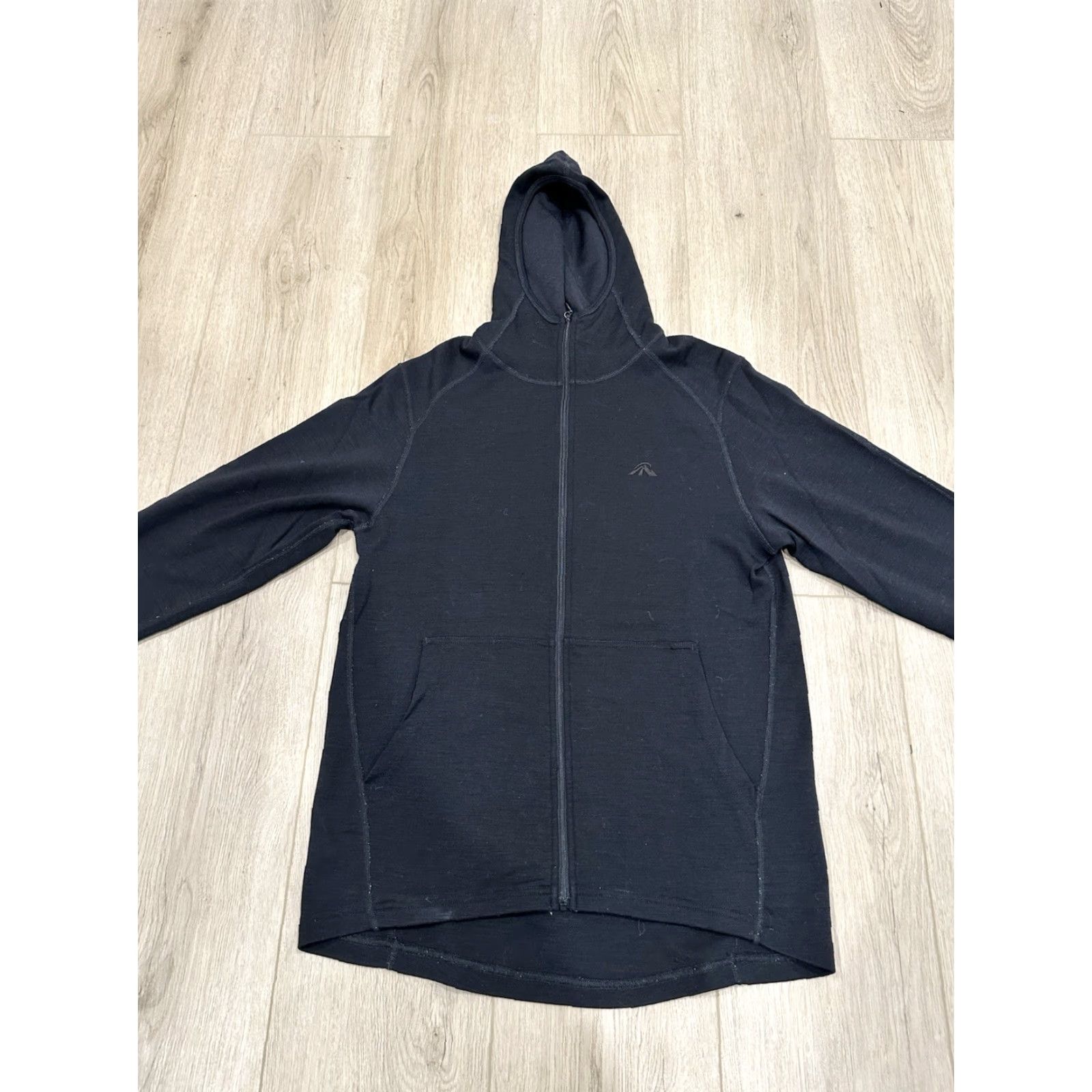 Vintage VINTAGE Macpac Merino Wool Full Zip Hoodie Mens Black Size Small Size US S / EU 44-46 / 1 - 3 Thumbnail