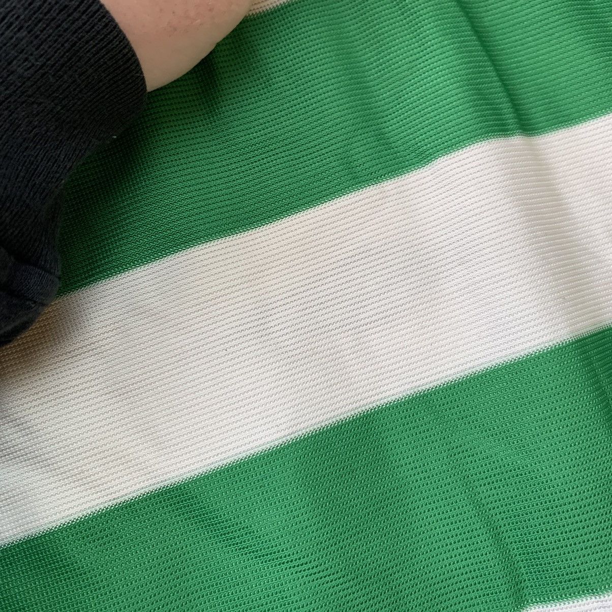 Umbro Celtic Umbro vintage soccer jersey L2000 ntl Size US L / EU 52-54 / 3 - 7 Thumbnail