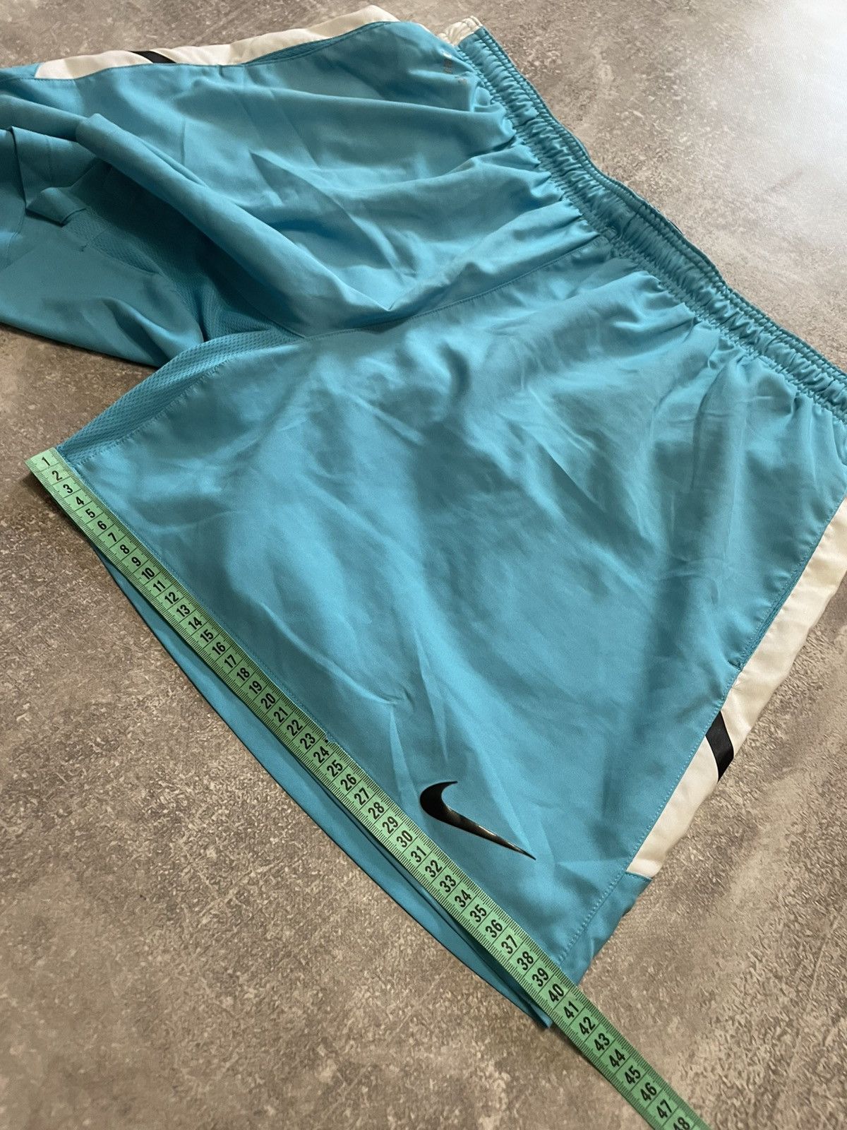 Nike Vintage Nike Dri-Fit Running Shorts Size XL Size US 36 / EU 52 - 18 Thumbnail