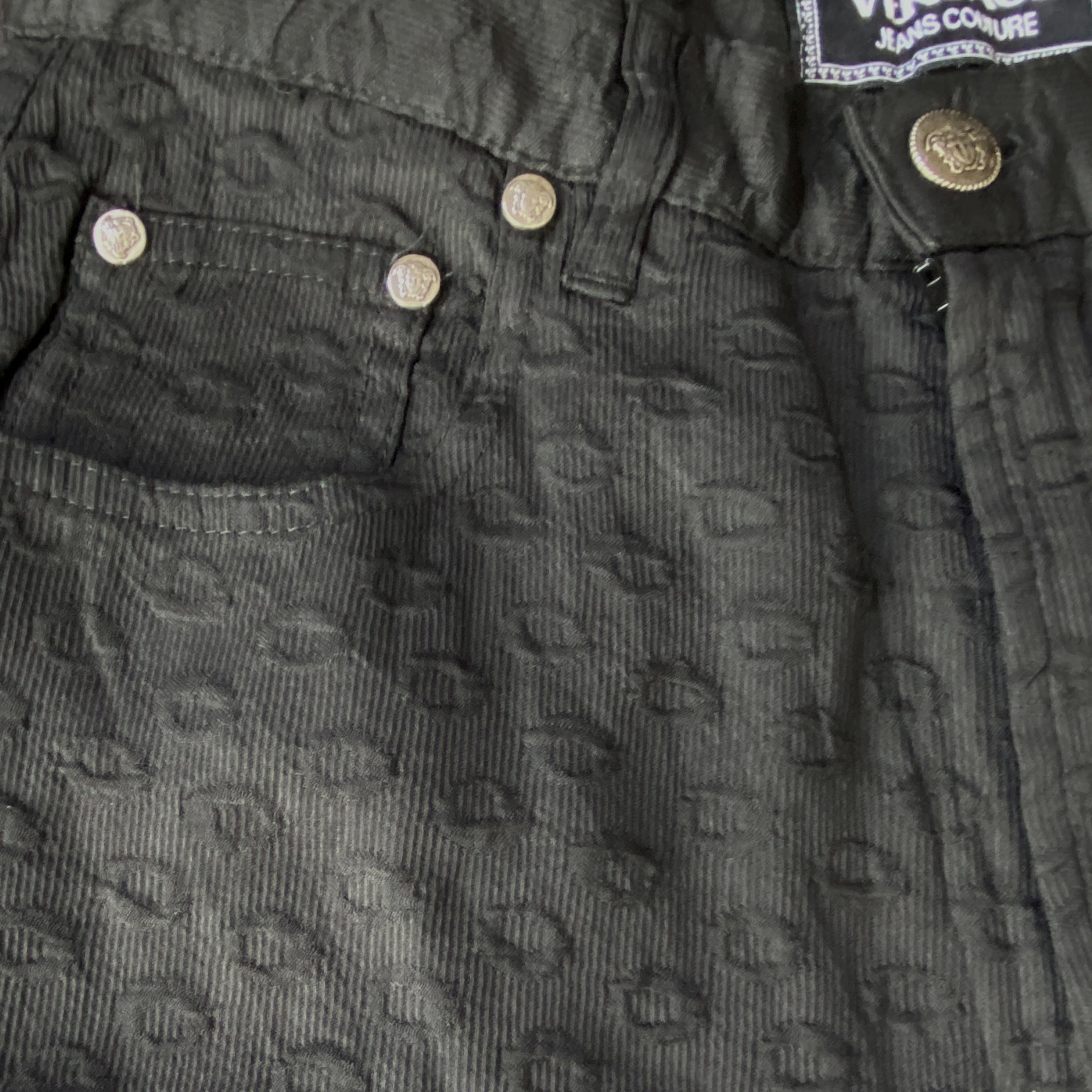 Versace Jeans Couture × Vintage VERSACE JEANS COUTURE Vintage Black Embossed Textured Jeans Size 26" / US 2 / IT 38 - 5 Thumbnail