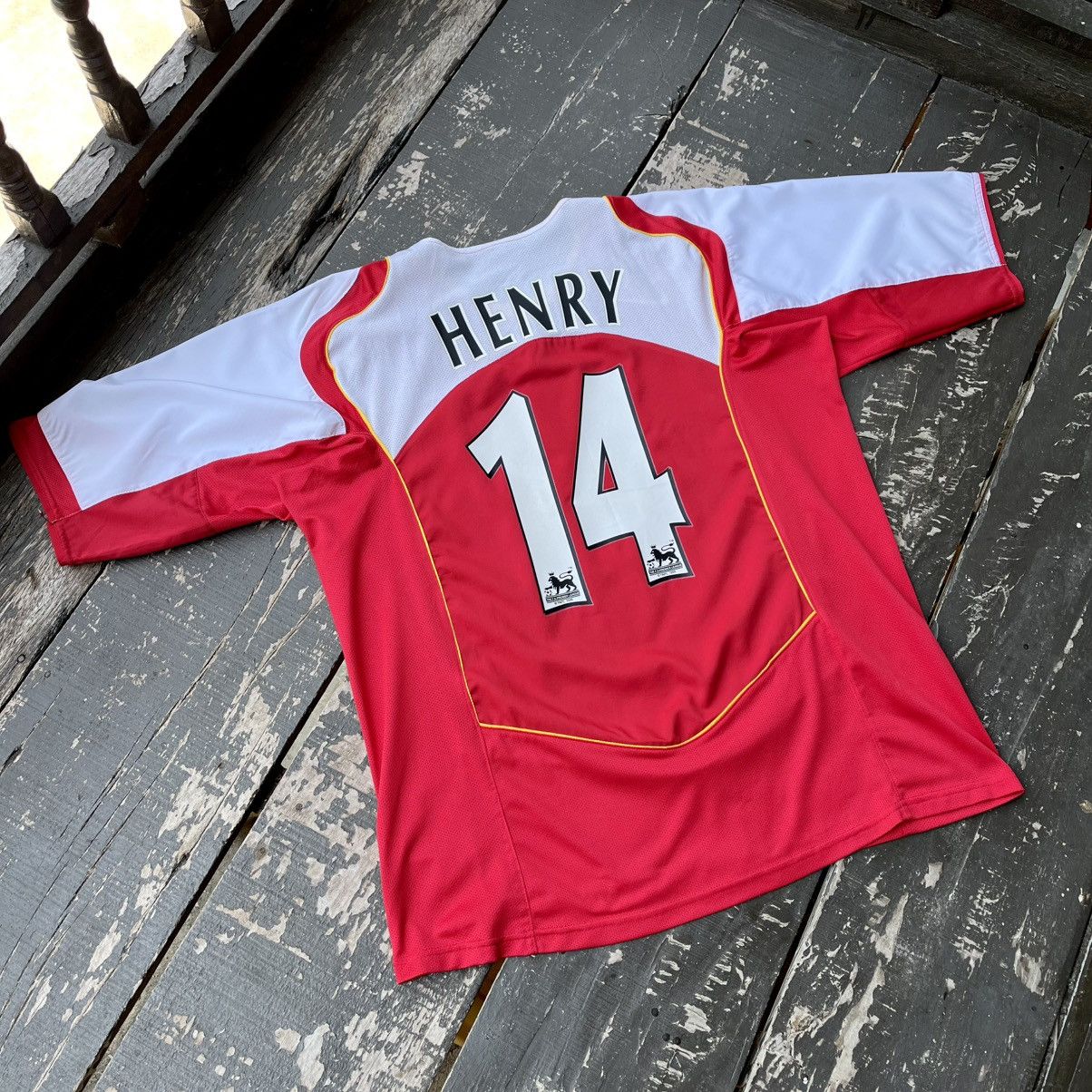 Nike Vintage Nike 04/05 Arsenal FC Home Kit “Thierry Henry #14” Size US L / EU 52-54 / 3 - 5 Thumbnail
