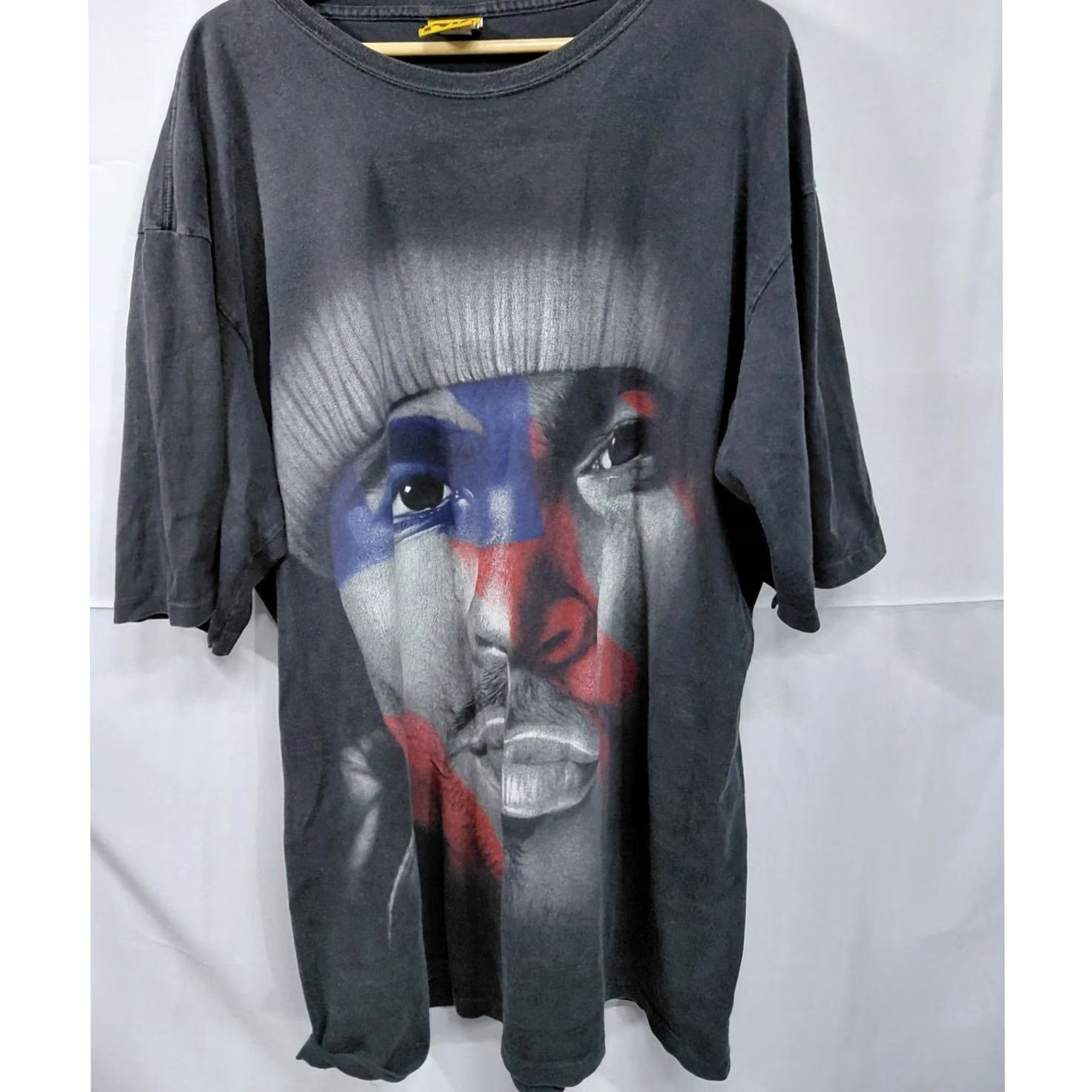 Vintage VINTAGE BIG PUN Graphic Print T-Shirt Men 3X Black Short Sleeve USA Logo 2000s Mens Size US XXL / EU 58 / 5 - 2 Thumbnail