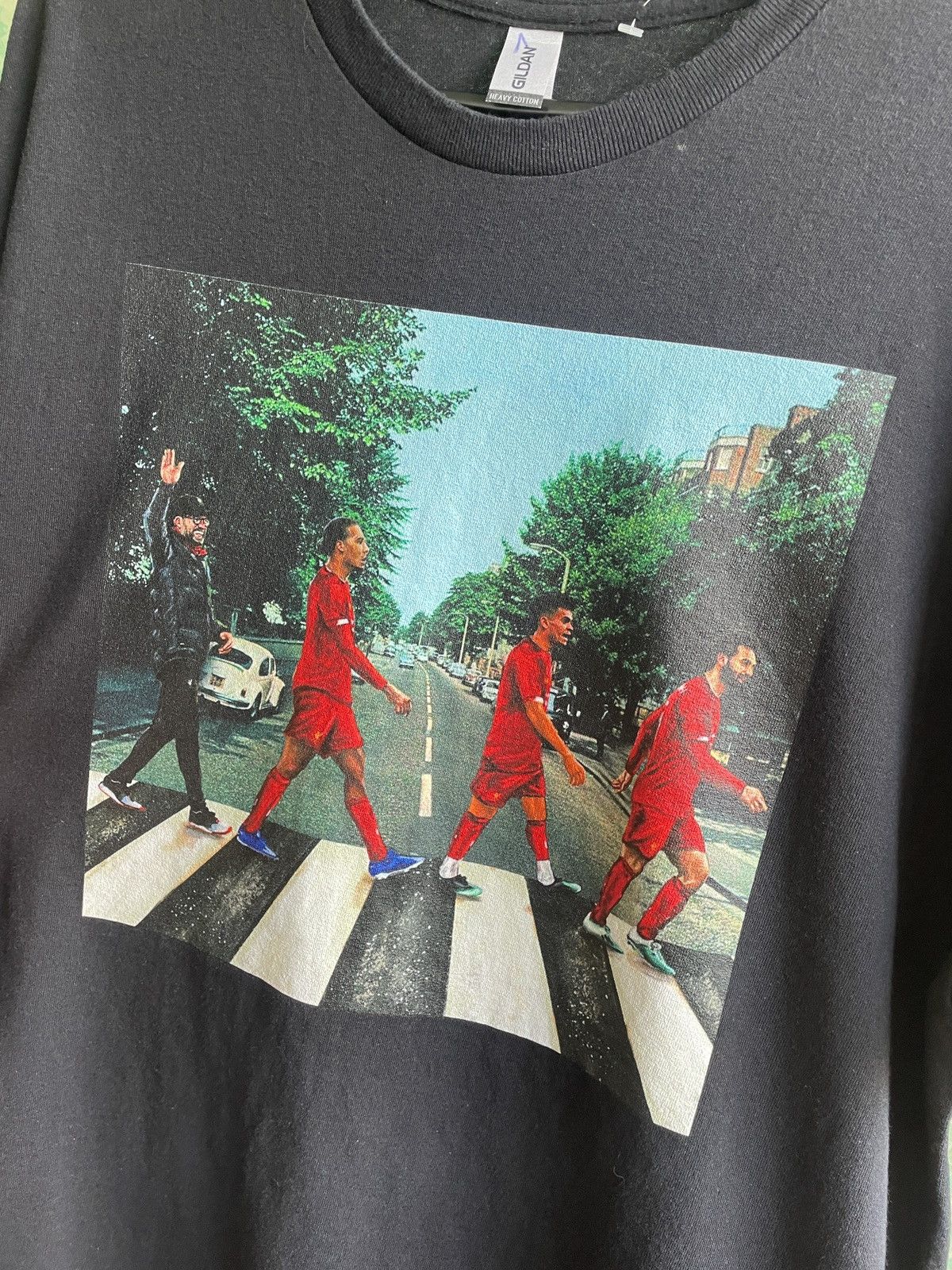 Gildan Liverpool Salah Klopp Diaz Van Dijk Abbey Road T Shirt Size US XL / EU 56 / 4 - 3 Thumbnail