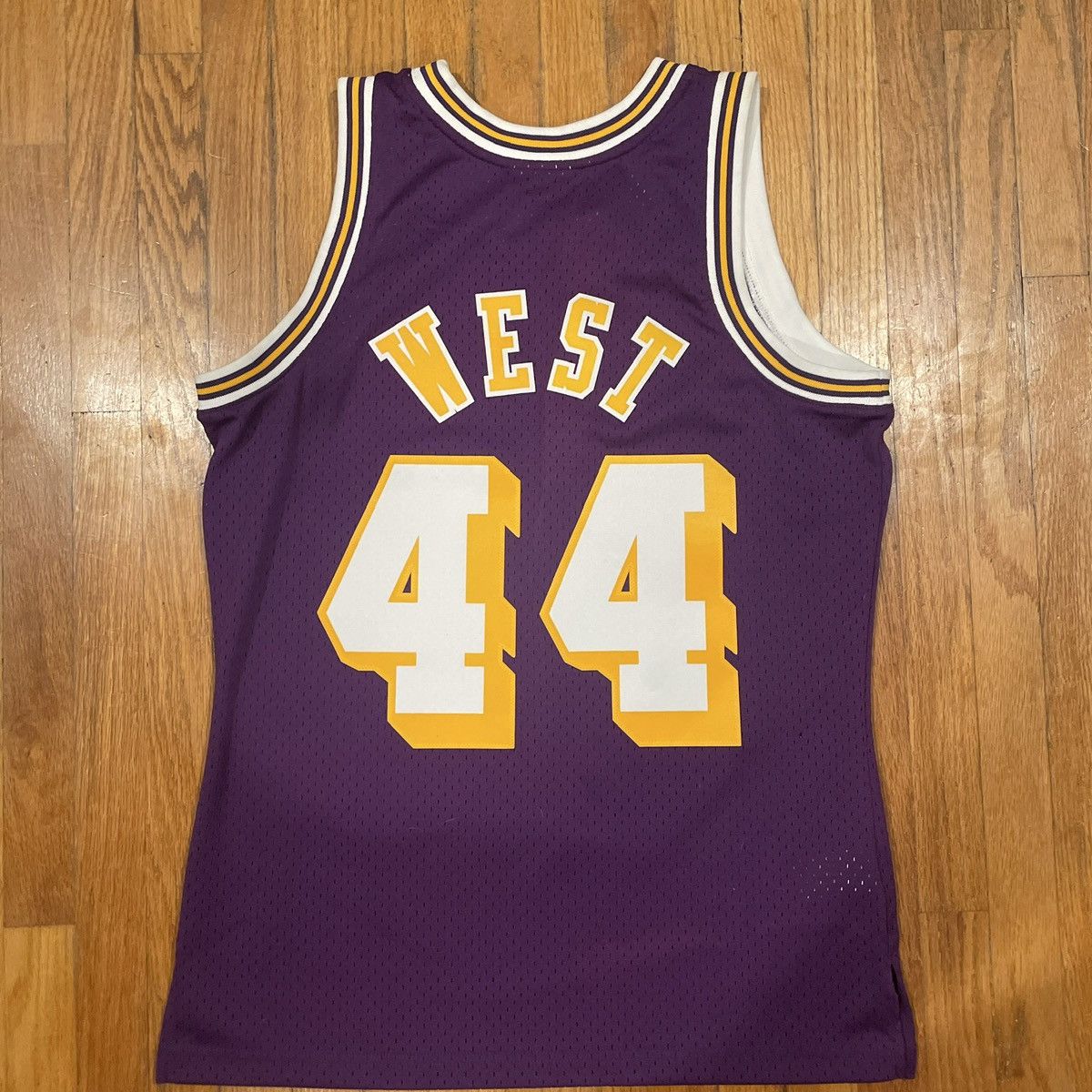 Mitchell & Ness Lakers jersey Jerry West Size US M / EU 48-50 / 2 - 2 Thumbnail