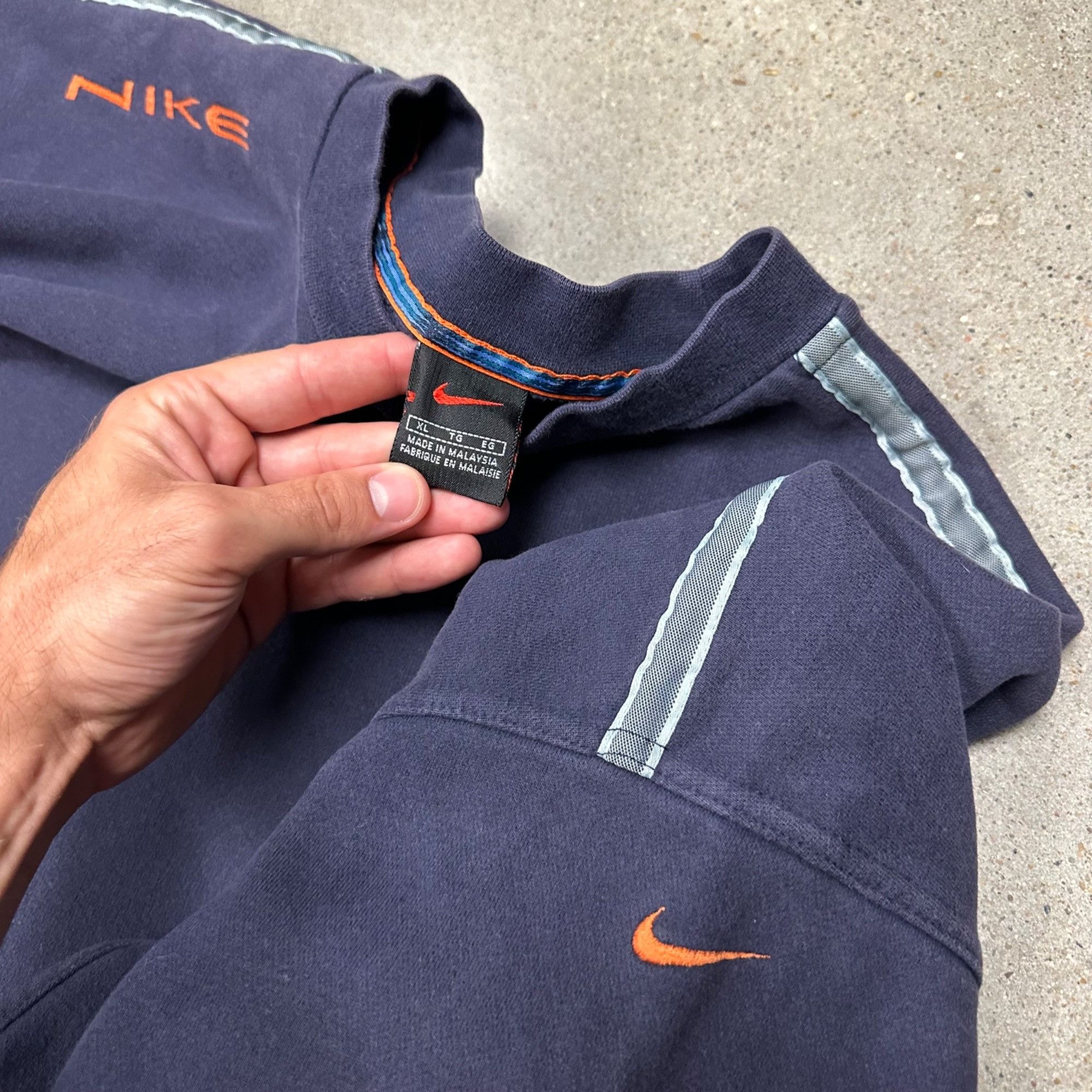 Nike × Vintage Vintage Nike Unique Cut and Sew Embroidered Swoosh Sweatshir Size US XL / EU 56 / 4 - 2 Thumbnail