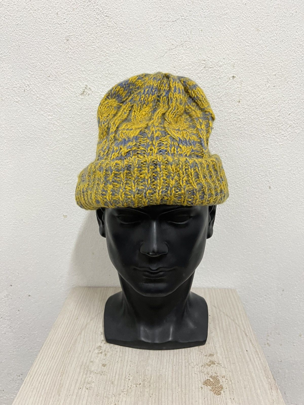 Burton Burton Crochet Beanie Hat Size ONE SIZE - 2 Thumbnail