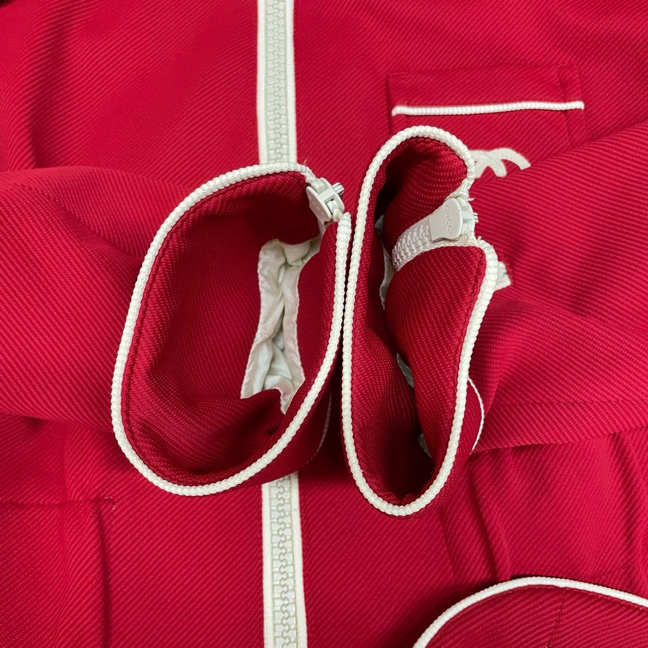 Gucci Gucci Red logo jacket 2501-Nextarrow Size US M / EU 48-50 / 2 - 4 Thumbnail