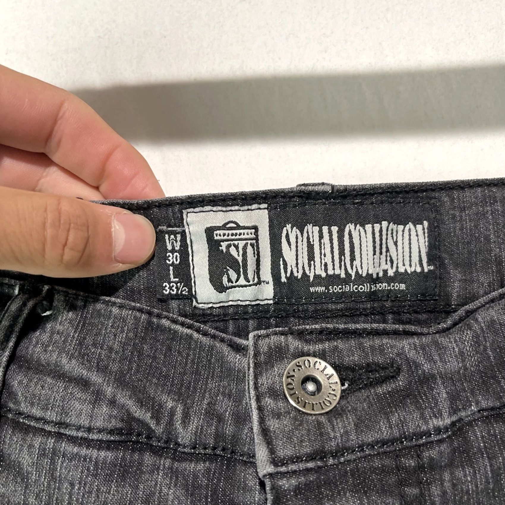 Vintage Social Collision Jeans Mens 30x33.5 Slim Skinny Black Denim 5-Pocket Zipper Button Cotton Polyester Goth Grunge Y2K Band Biker Size US 30 / EU 46 - 5 Thumbnail