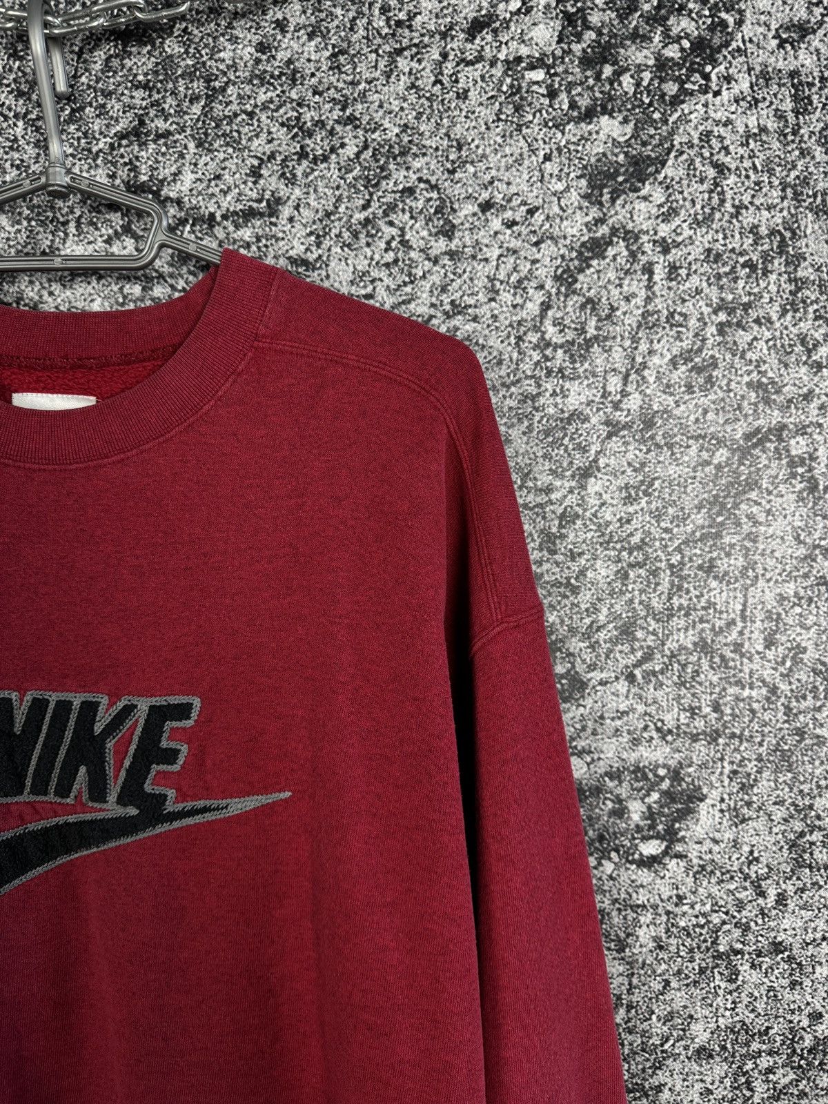 Nike Vintage 90s Nike Sweatshirt Embroidered Big Logo Swoosh Sz L Size US L / EU 52-54 / 3 - 2 Thumbnail