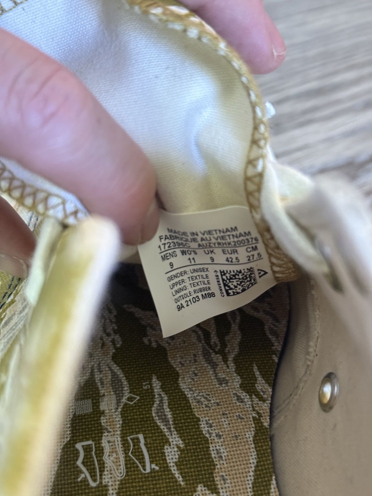 Converse × Undefeated Undefeated x Chuck 70 Mid Tiger Desert Camo Converse Size US 9 / EU 42 - 6 Thumbnail