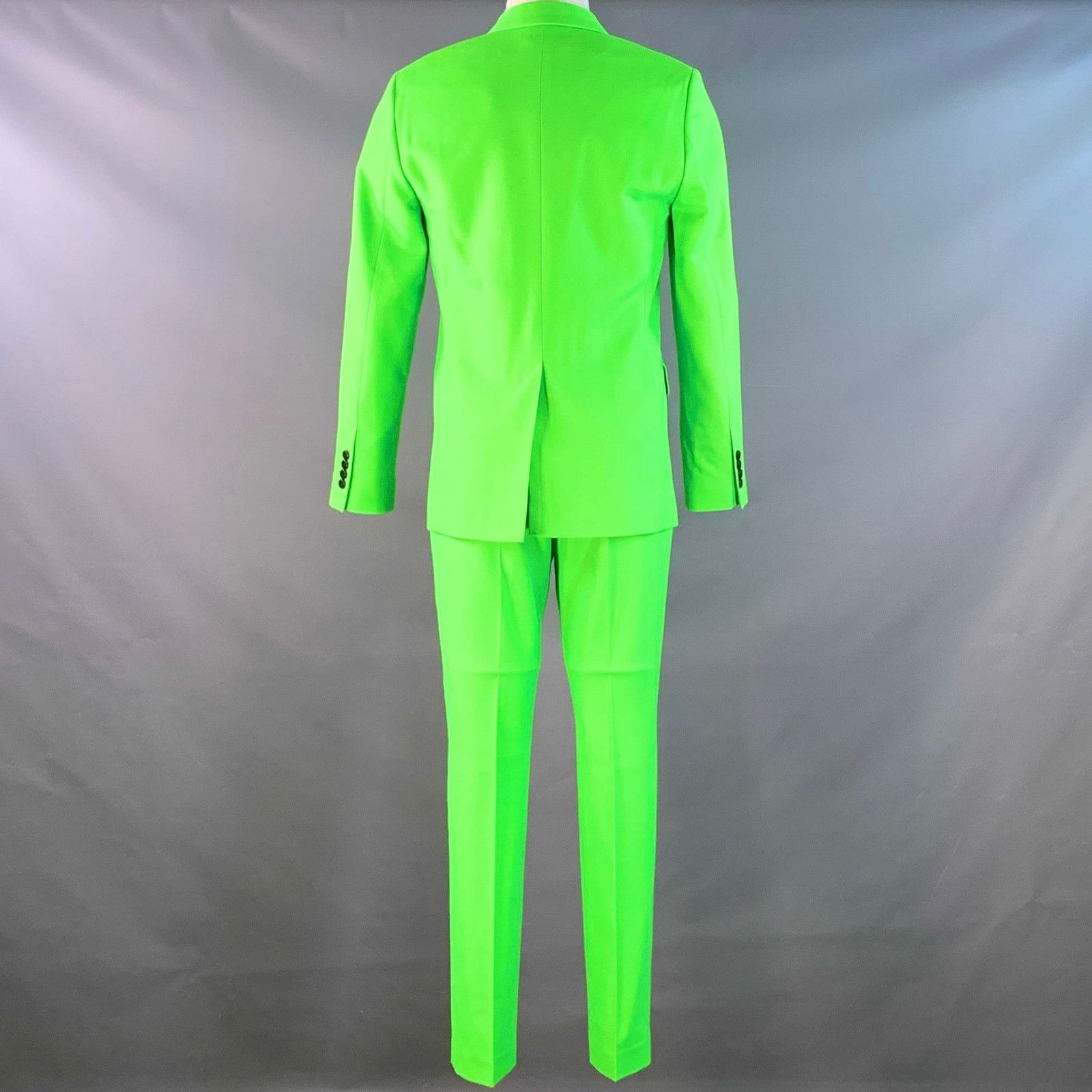 AMI Size 36 Neon Green Wool Blend Twill Notch Lapel Suit Size 36R - 3 Thumbnail