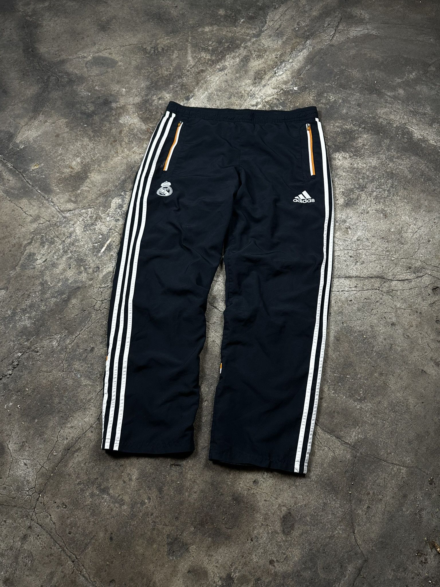 Adidas Vintage Adidas Real Madrid Oversized Nylon Trackpants Size US 34 / EU 50 - 1 Thumbnail