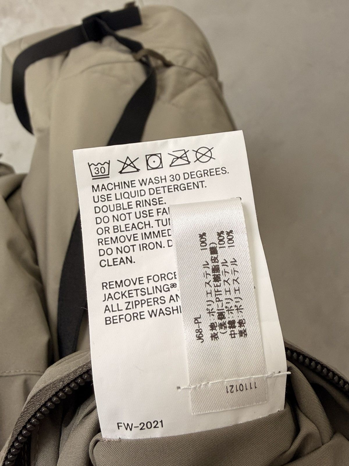 Acronym J68-PL Size US S / EU 44-46 / 1 - 3 Thumbnail