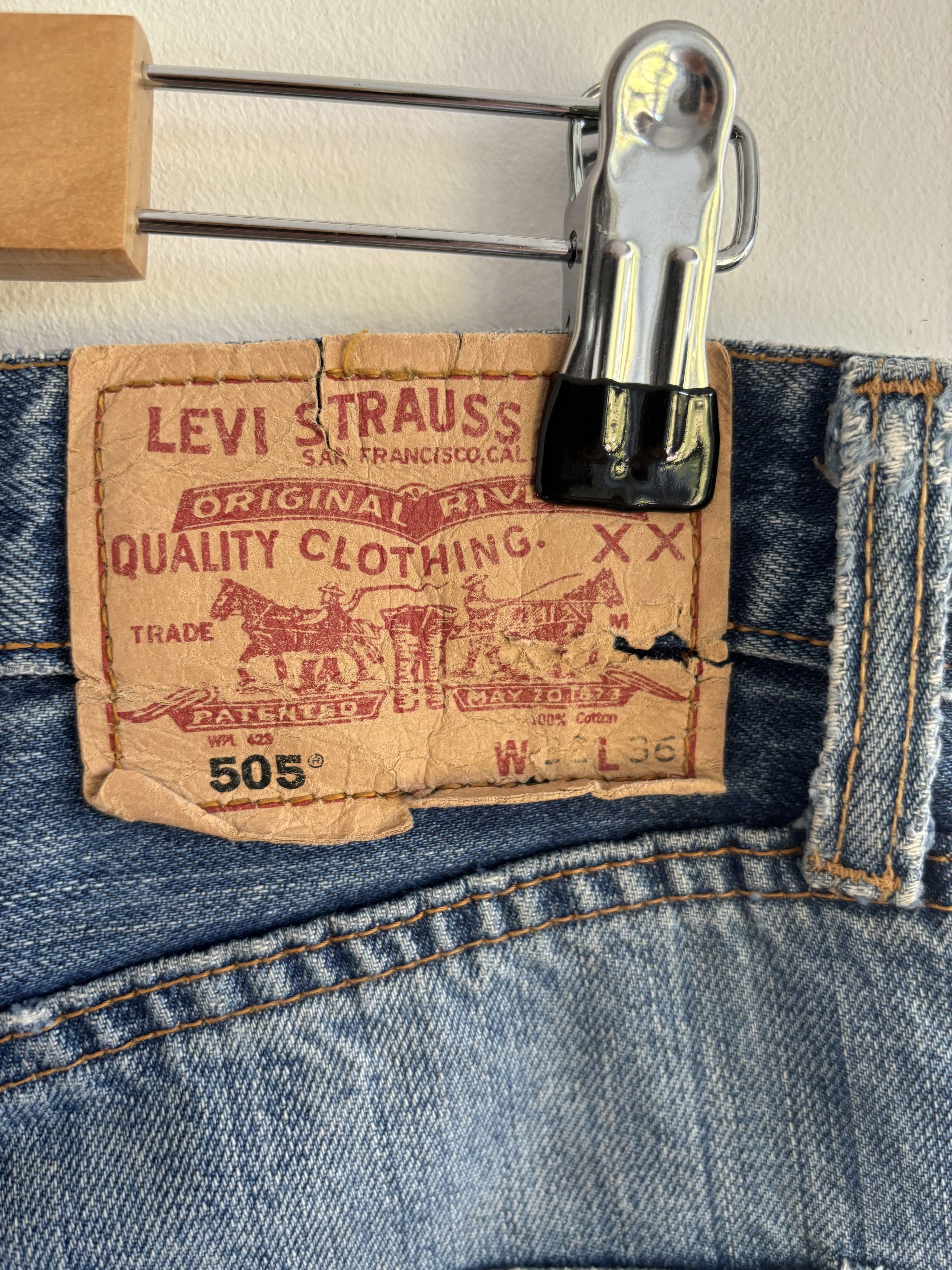 Levi's Vintage Levi’s Distressed Jeans Size US 32 / EU 48 - 13 Thumbnail
