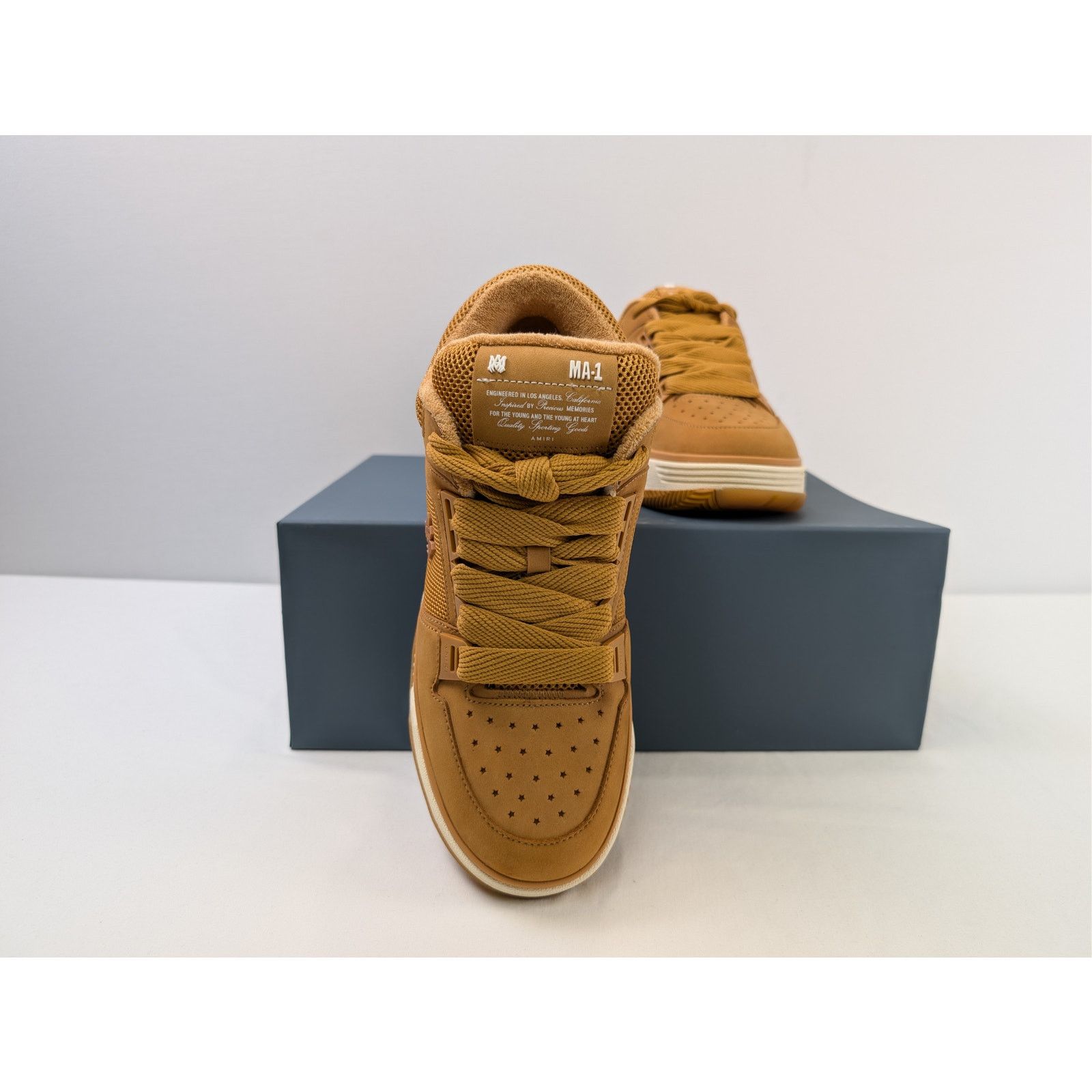 Amiri o1rshd1 Nubuck MA-1 Sneaker shoe in Wheat/Brown Size US 10 / EU 43 - 19 Thumbnail
