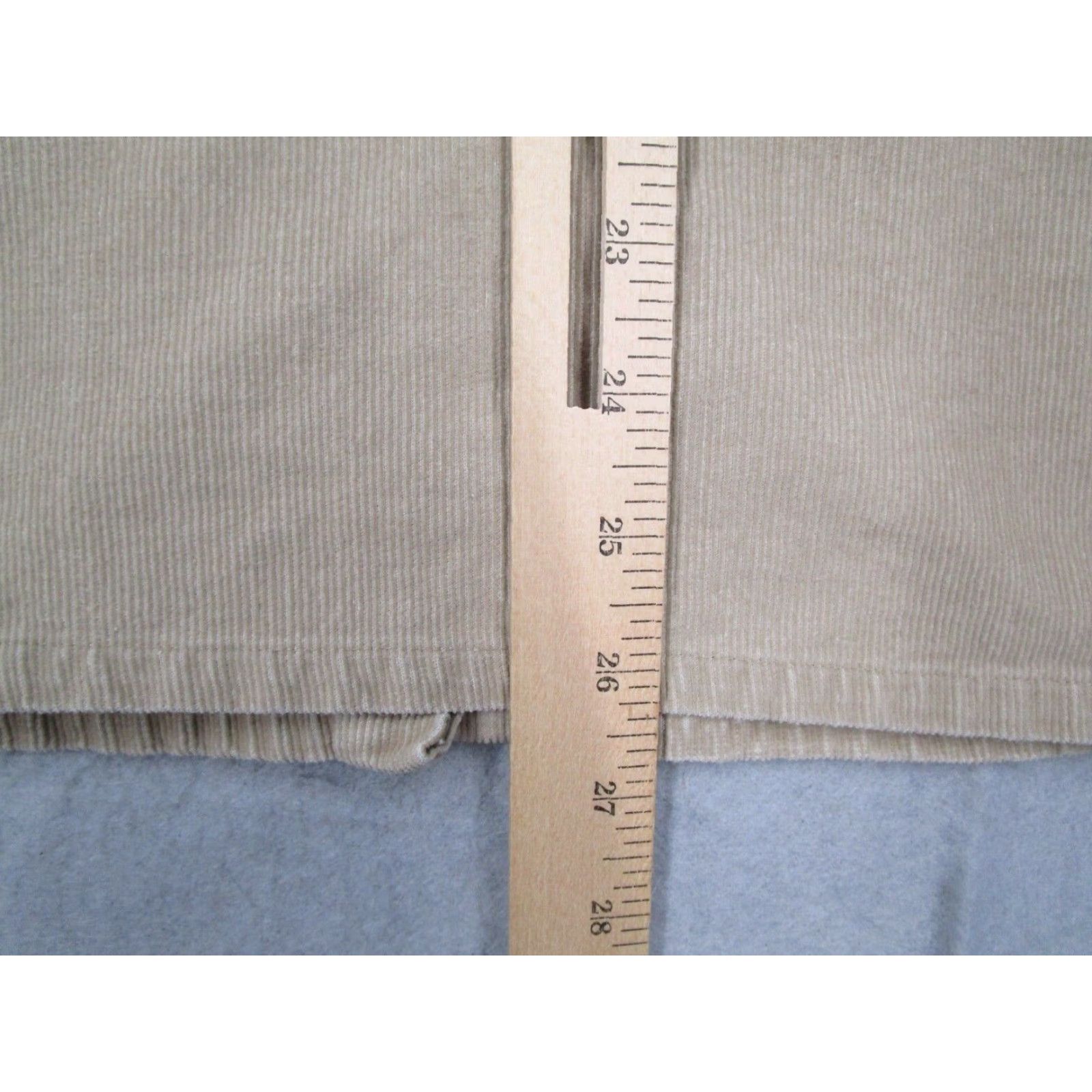 Vintage L.L. Bean Corduroy Button Up Shirt Women's Medium Beige Long Sleeve 100% Cotton Size M / US 6-8 / IT 42-44 - 7 Thumbnail