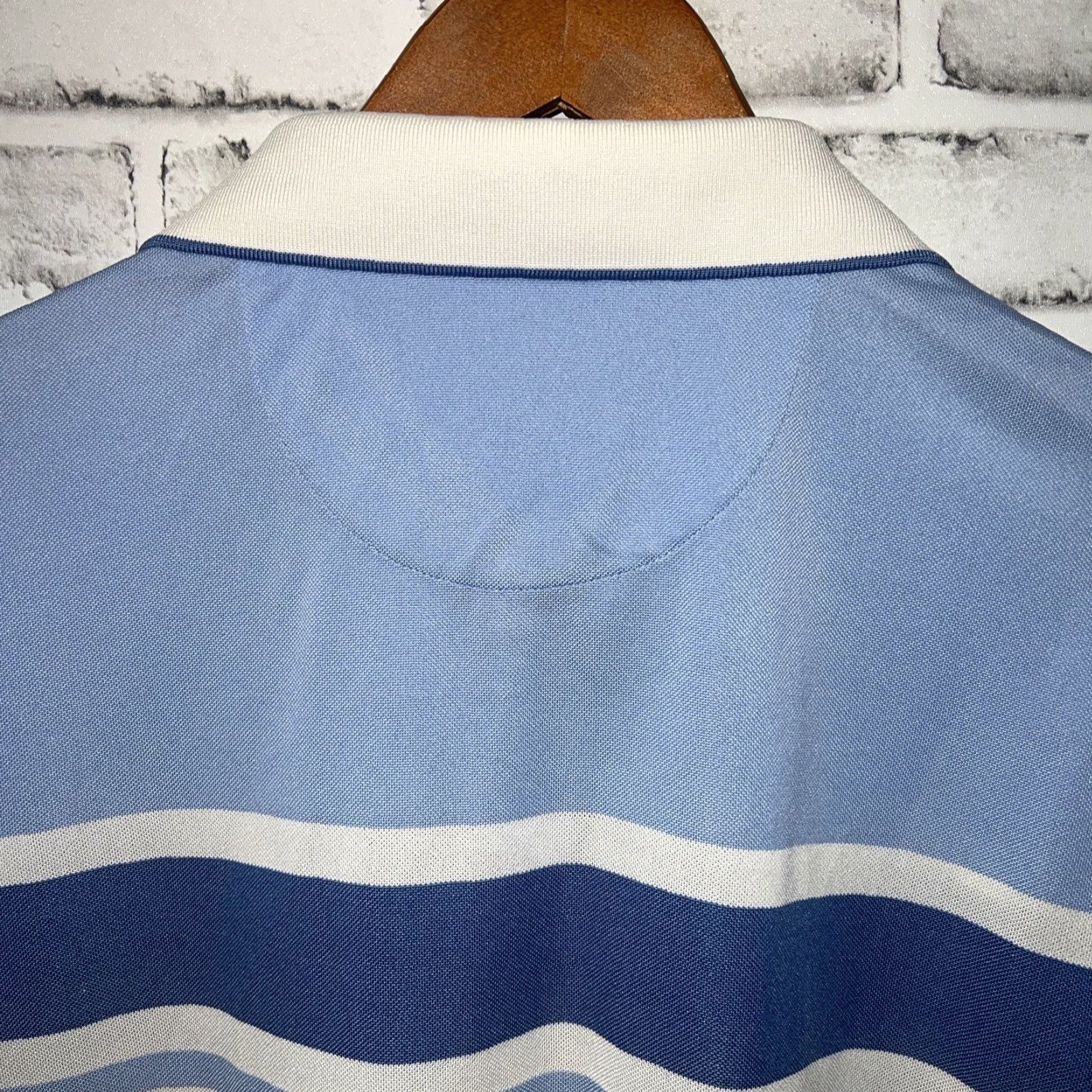 UNTUCKit UNTUCKit Polo Shirt Striped Mens Size L White Shirt Polo L Mens White Striped UNTUCKit Size US L / EU 52-54 / 3 - 5 Thumbnail