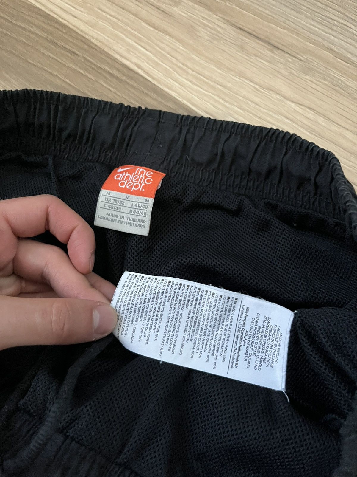 Nike Hype Vintage Nike Y2K Shorts Big Logo Size US 32 / EU 48 - 10 Thumbnail